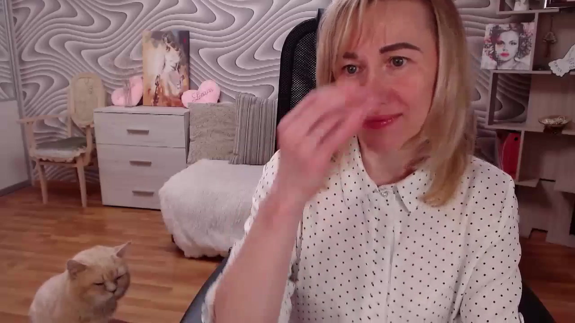 Gallery image thumbnail from SvenIsolde's myfreecams stream on, 07/17/2023, 17:30 image 14 of 20