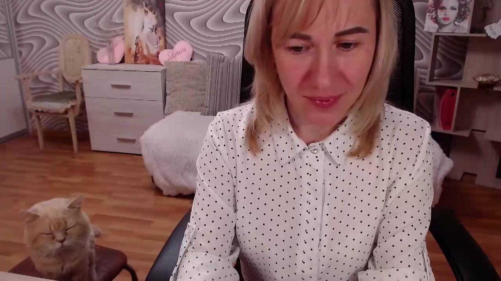 Gallery image thumbnail from SvenIsolde's myfreecams stream on, 07/17/2023, 17:30 image 12 of 20