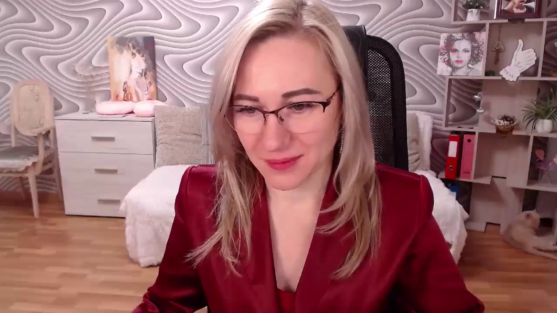 Gallery image thumbnail from SvenIsolde's myfreecams stream on, 12/25/2023, 18:45 image 15 of 20