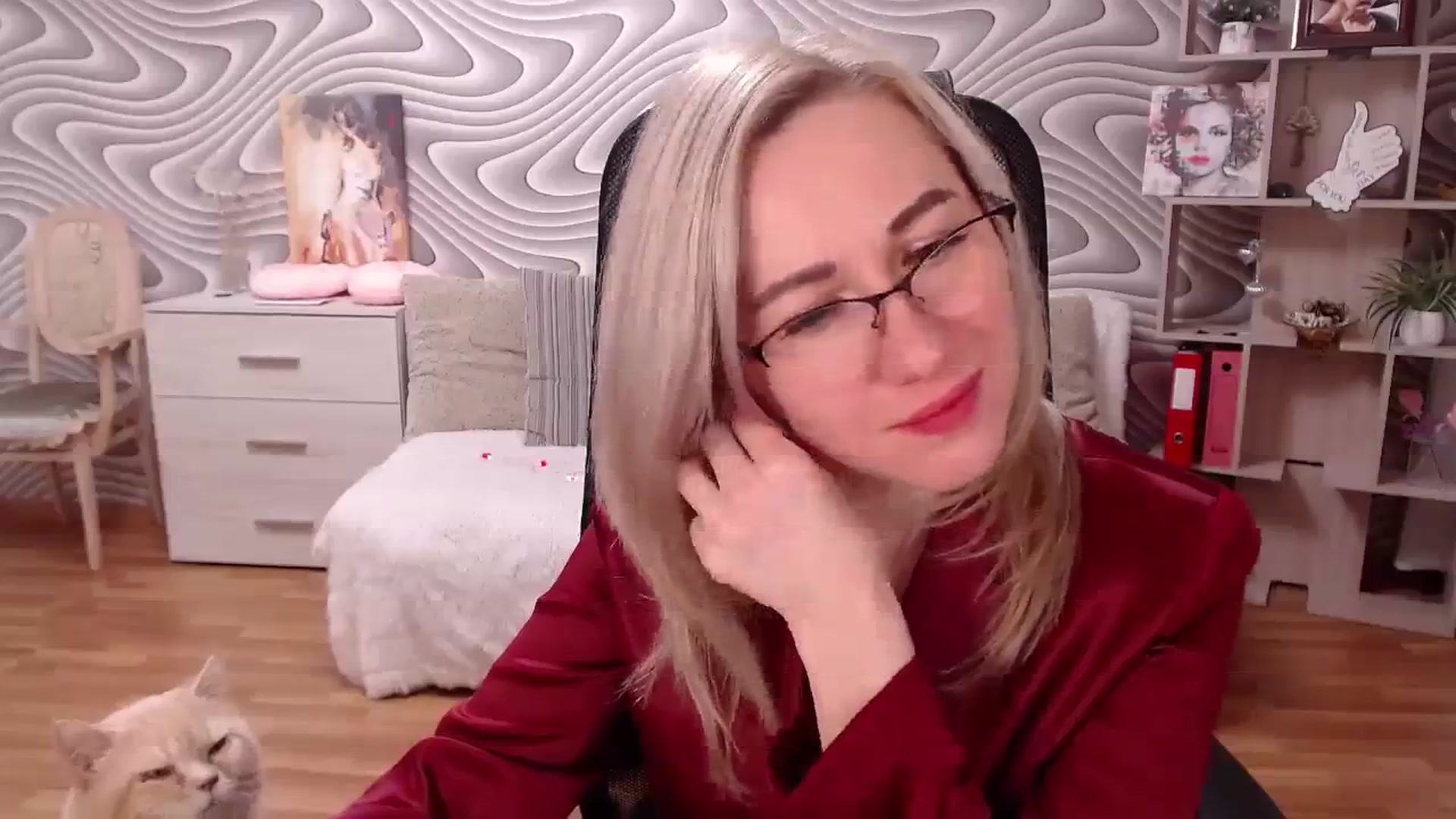 Gallery image thumbnail from SvenIsolde's myfreecams stream on, 12/25/2023, 18:45 image 2 of 20
