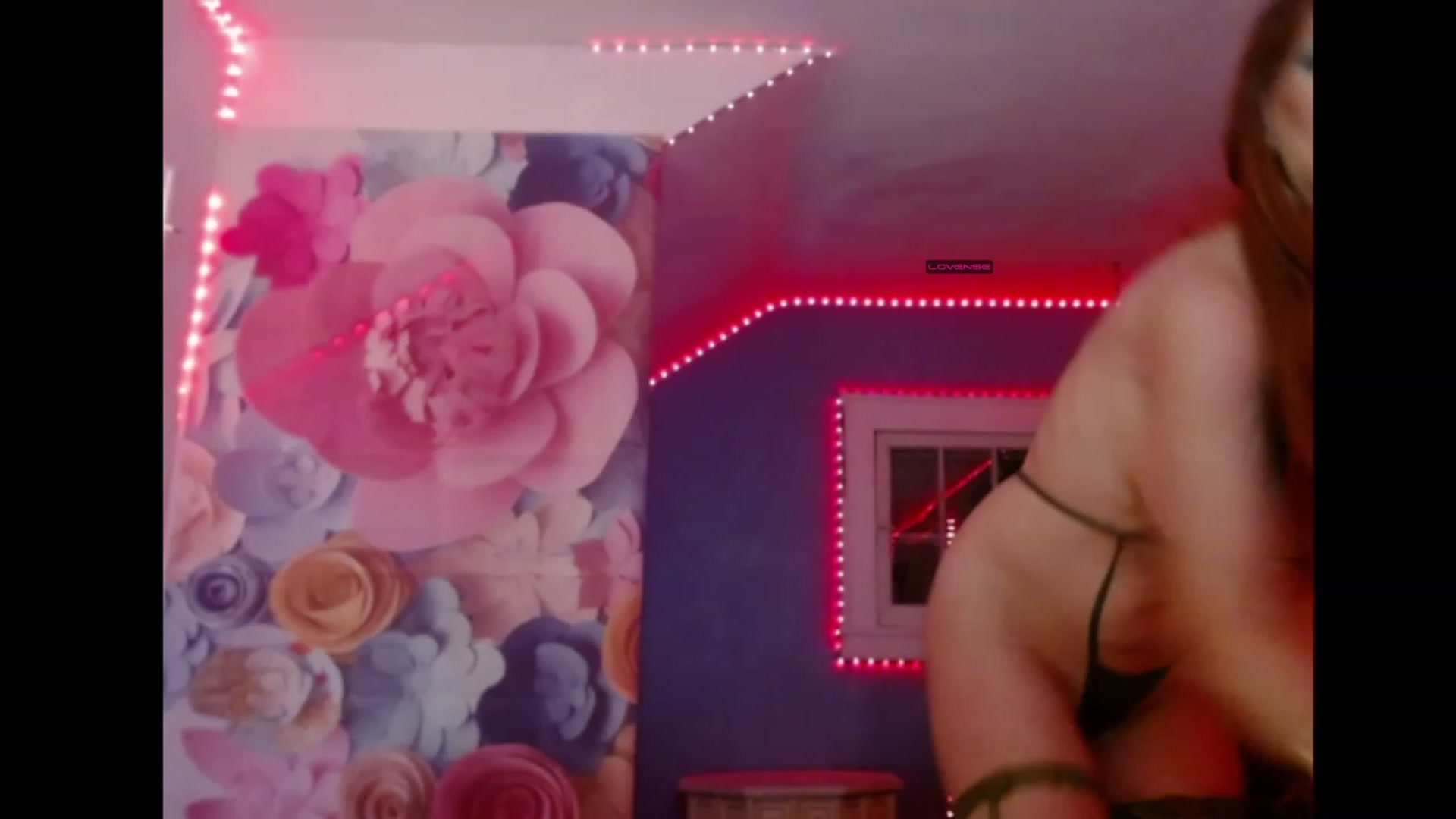 Gallery image thumbnail from SvetlanaSnow's myfreecams stream on, 01/30/2023, 07:29 image 16 of 20
