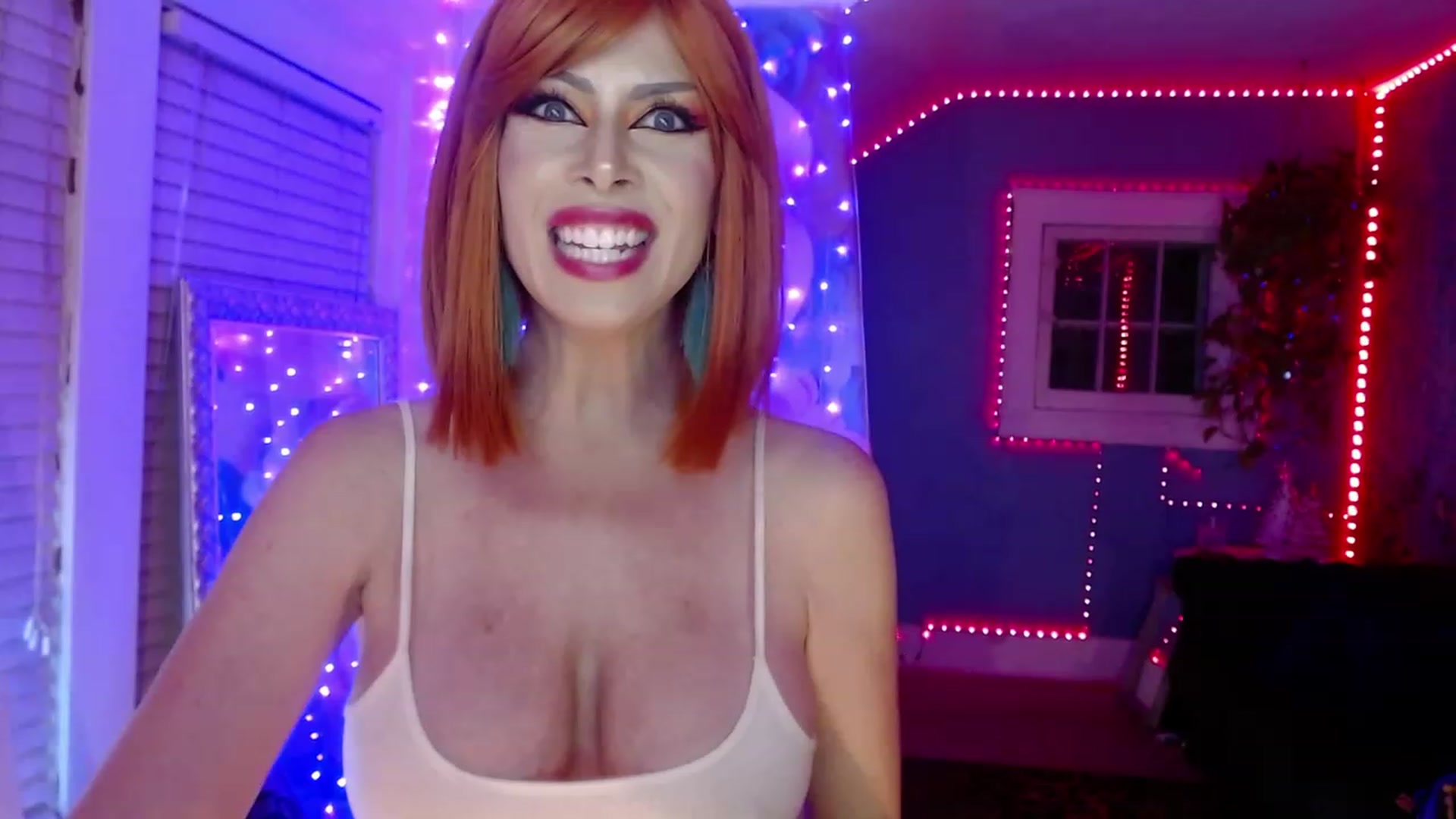Gallery image thumbnail from SvetlanaSnow's myfreecams stream on, 03/12/2023, 07:20 image 7 of 20