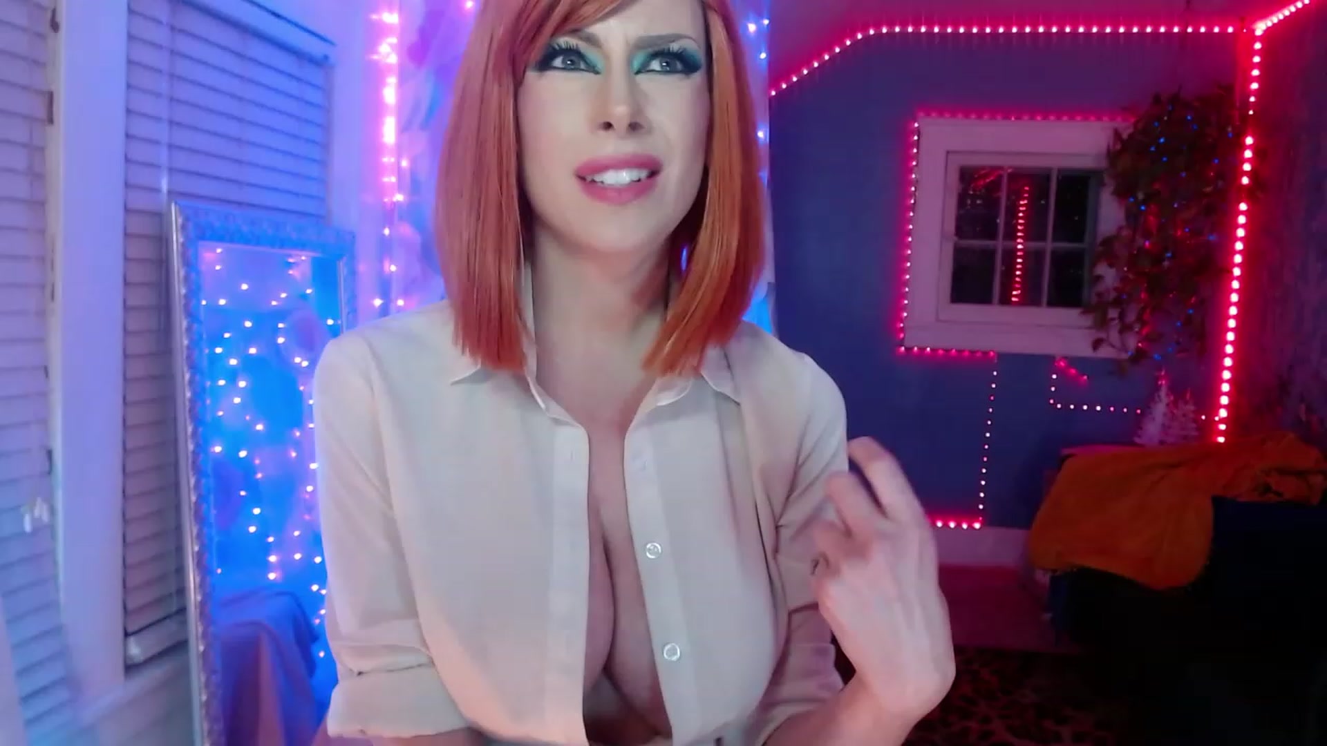 Gallery image thumbnail from SvetlanaSnow's myfreecams stream on, 03/15/2023, 07:09 image 12 of 20