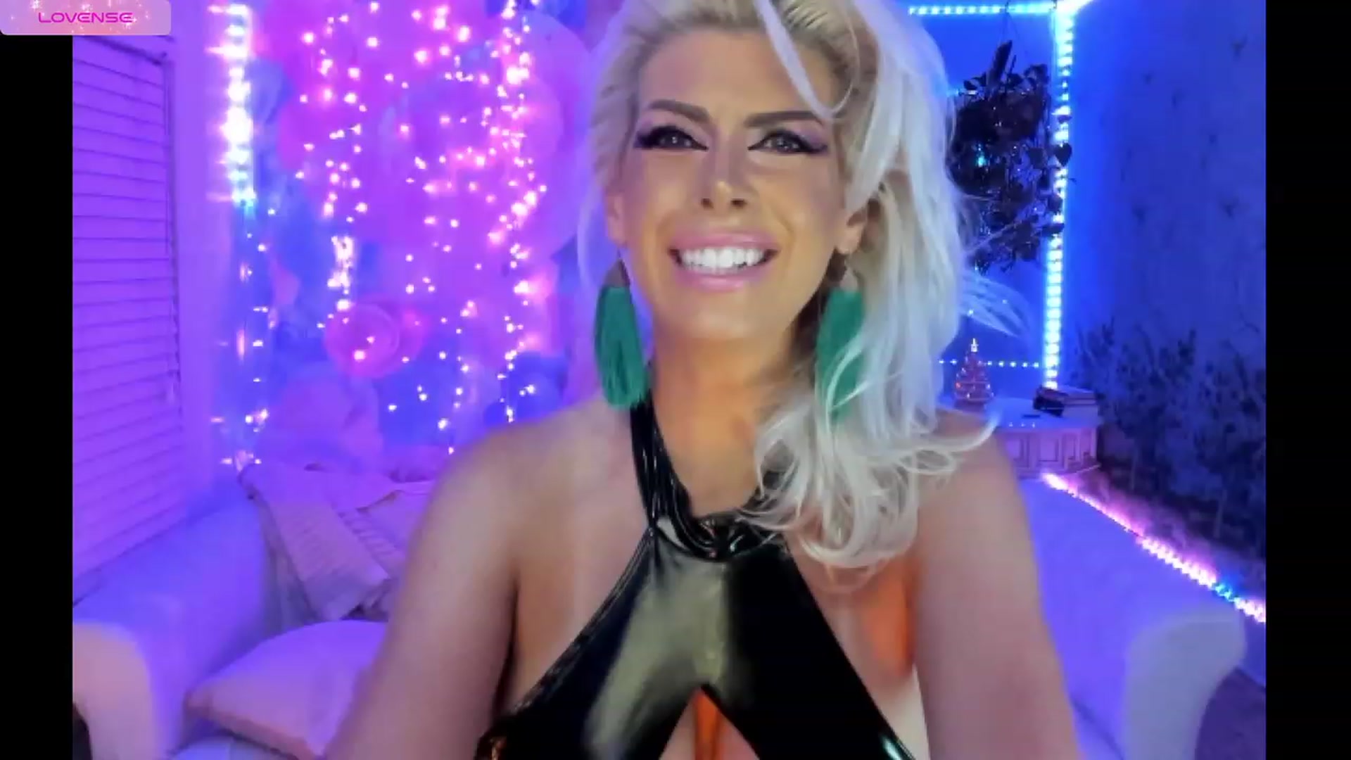 Gallery image thumbnail from SvetlanaSnow's myfreecams stream on, 08/20/2023, 06:13 image 6 of 20