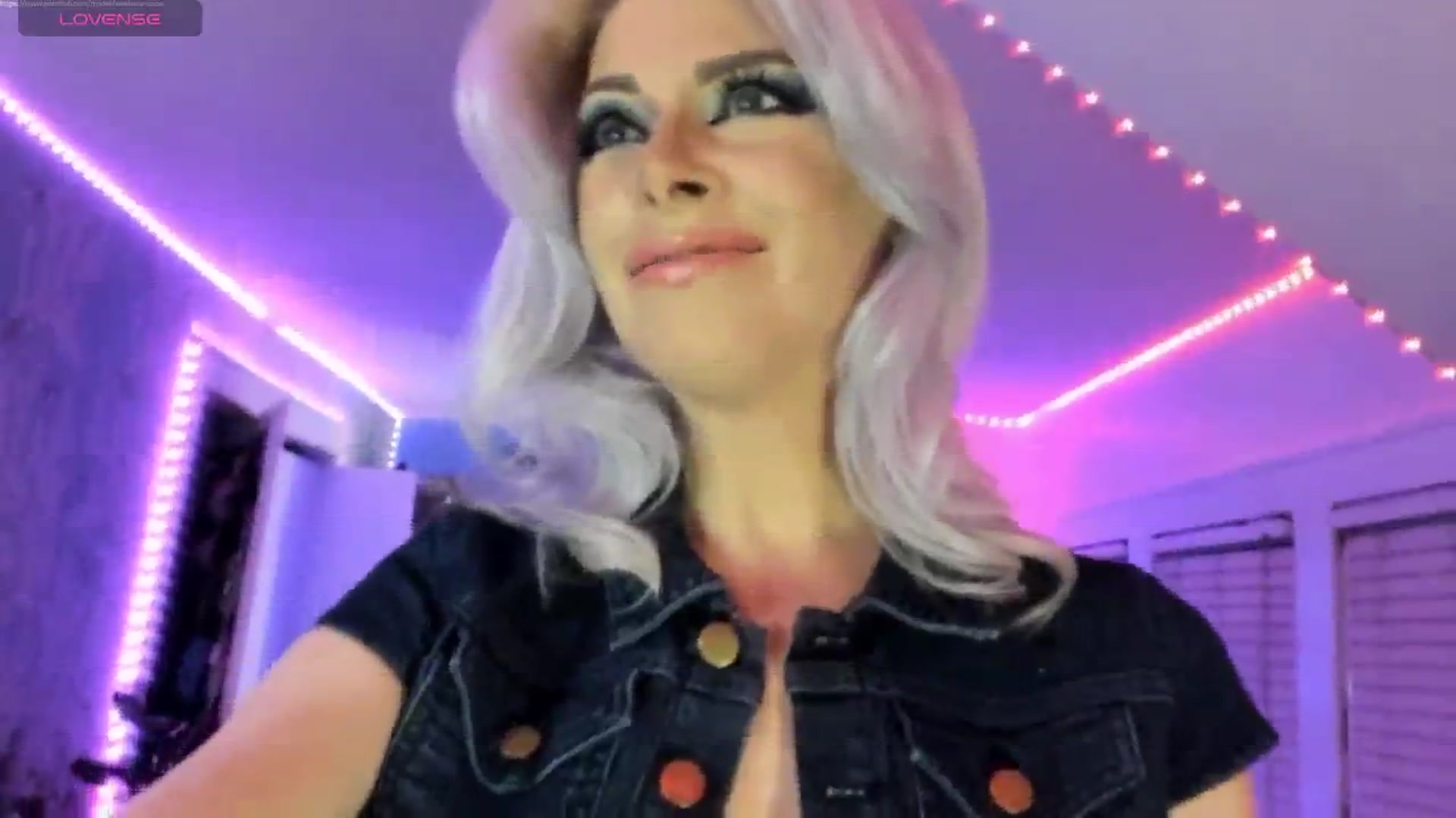 Gallery image thumbnail from SvetlanaSnow's myfreecams stream on, 02/10/2024, 08:10 image 10 of 20