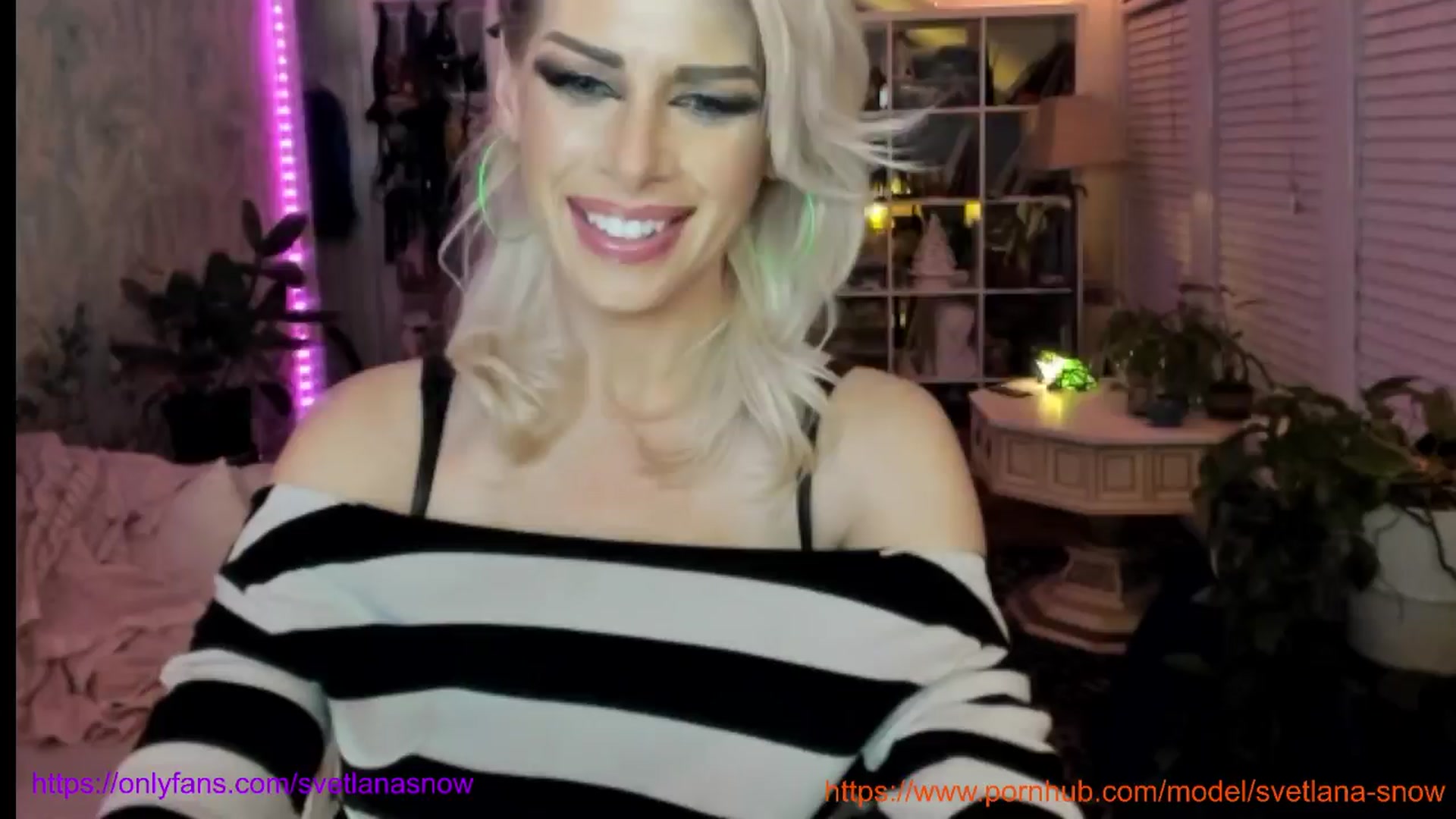 Gallery image thumbnail from SvetlanaSnow's myfreecams stream on, 04/30/2024, 06:49 image 18 of 20