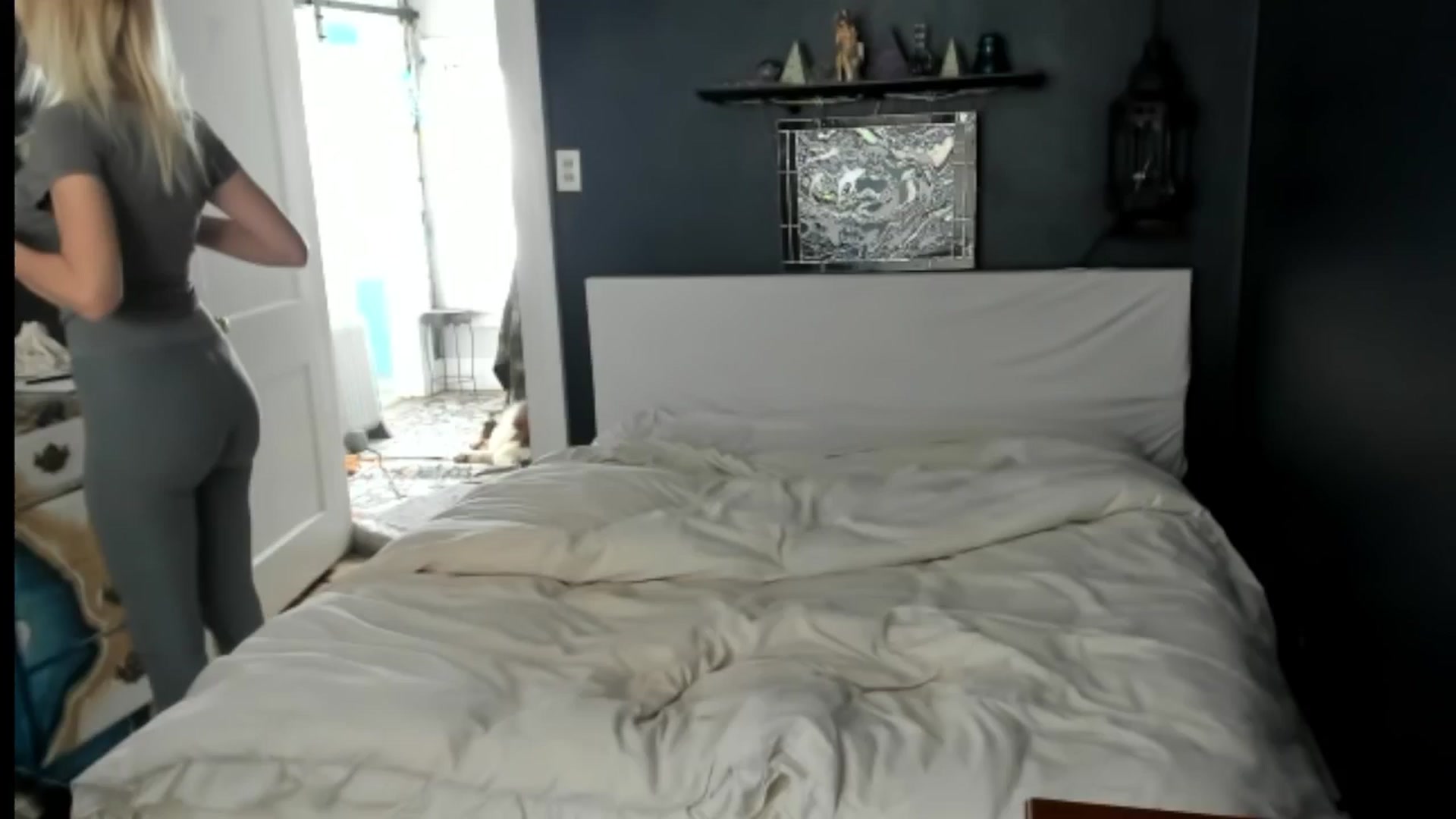 Gallery image thumbnail from SvetlanaSnow's myfreecams stream on, 02/15/2025, 17:55 image 1 of 20