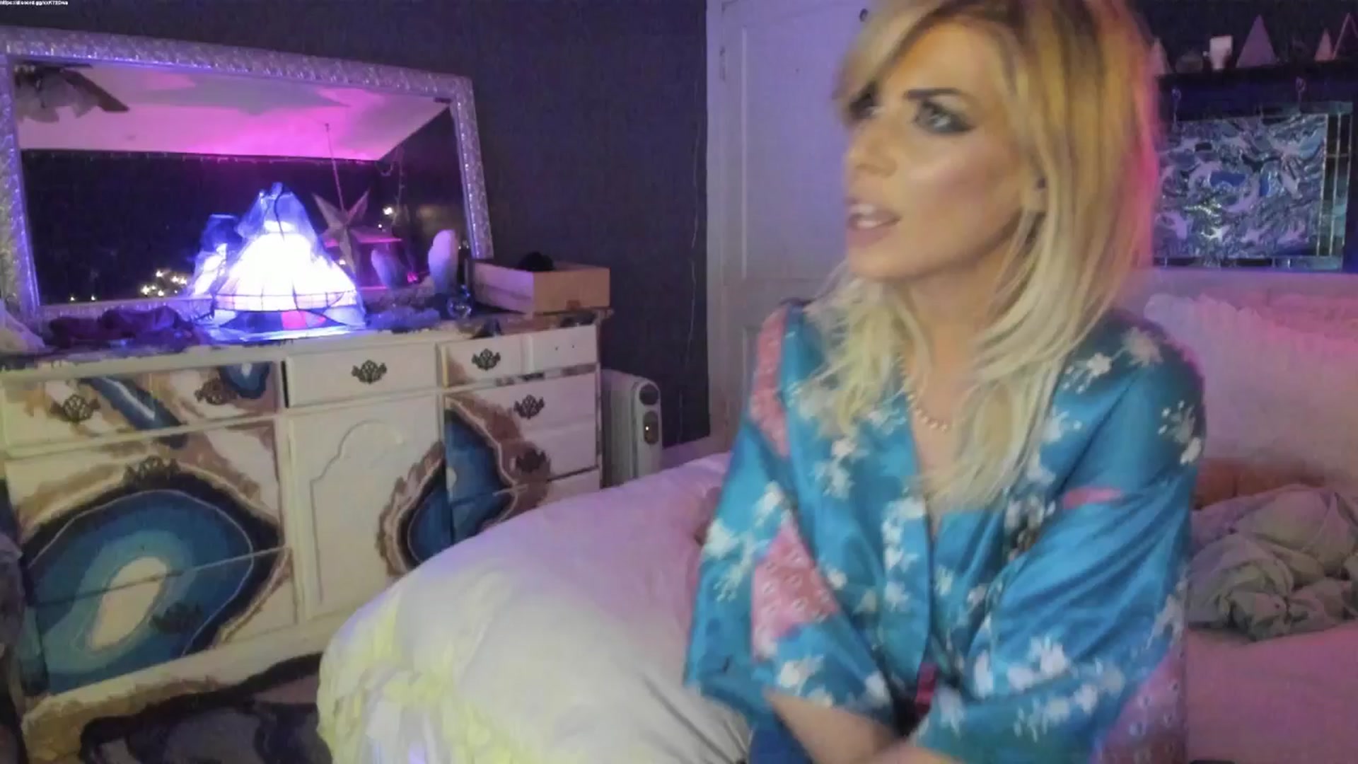 Gallery image thumbnail from SvetlanaSnow's myfreecams stream on, 03/29/2025, 08:03 image 12 of 20