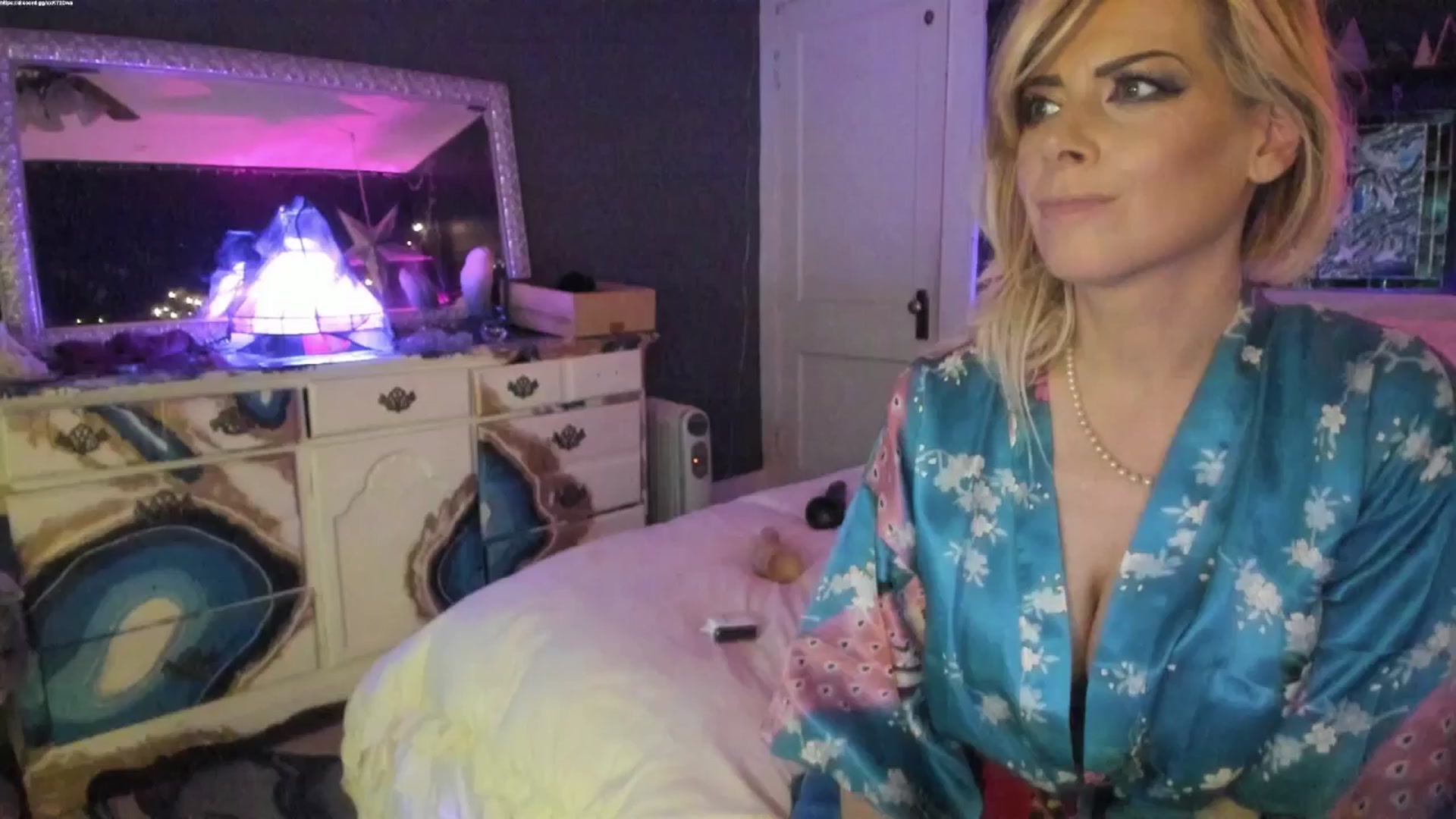 Gallery image thumbnail from SvetlanaSnow's myfreecams stream on, 03/29/2025, 08:03 image 3 of 20