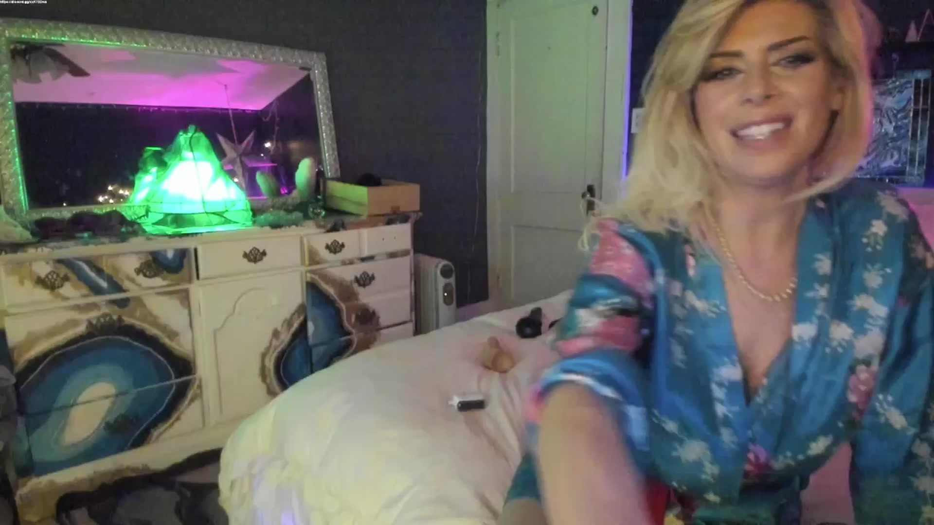 Gallery image thumbnail from SvetlanaSnow's myfreecams stream on, 03/29/2025, 08:03 image 5 of 20