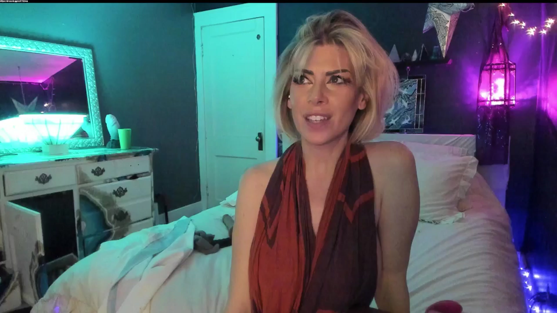 Gallery image thumbnail from SvetlanaSnow's myfreecams stream on, 04/01/2025, 08:23 image 10 of 20