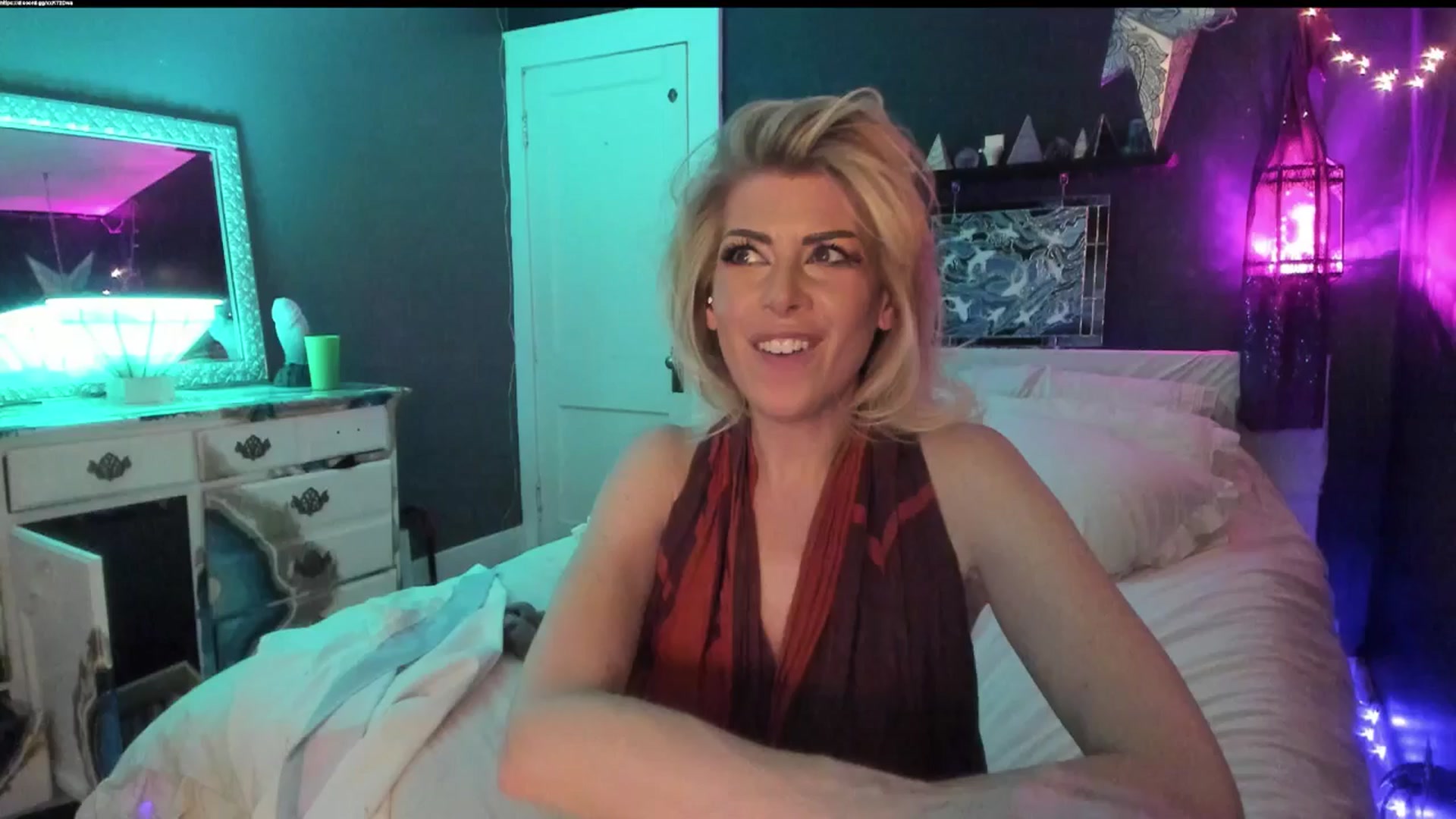 Gallery image thumbnail from SvetlanaSnow's myfreecams stream on, 04/01/2025, 08:23 image 17 of 20