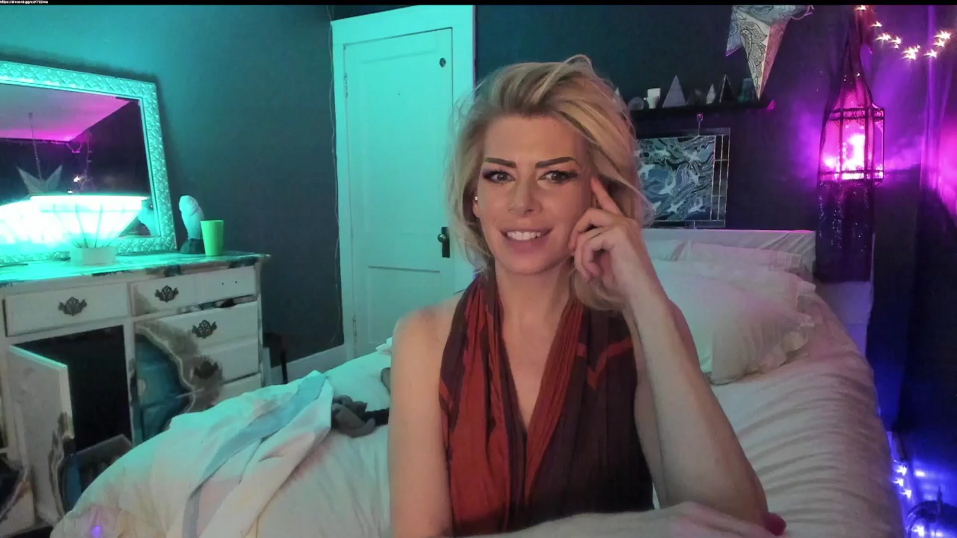 Gallery image thumbnail from SvetlanaSnow's myfreecams stream on, 04/01/2025, 08:23 image 14 of 20