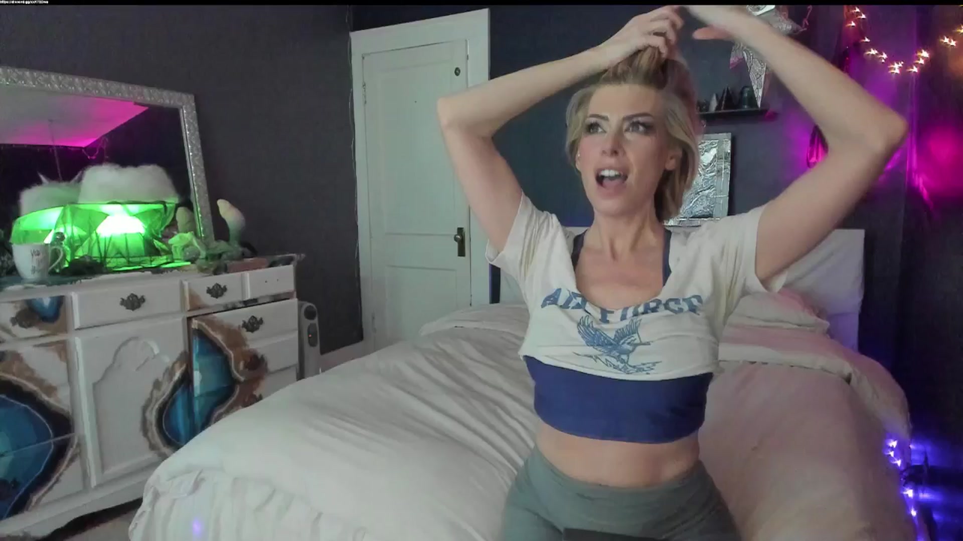 Gallery image thumbnail from SvetlanaSnow's myfreecams stream on, 04/02/2025, 15:26 image 9 of 20