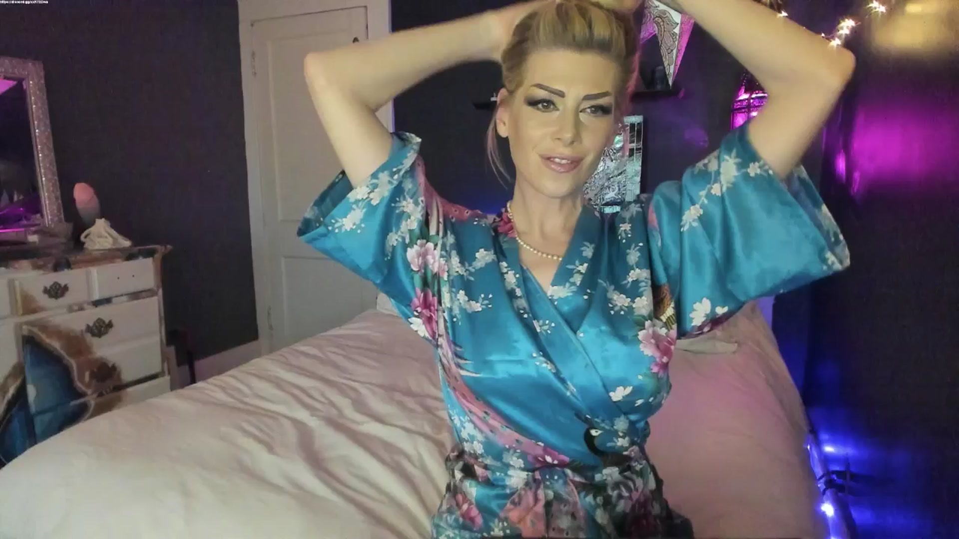 Gallery image thumbnail from SvetlanaSnow's myfreecams stream on, 04/10/2025, 06:50 image 1 of 20