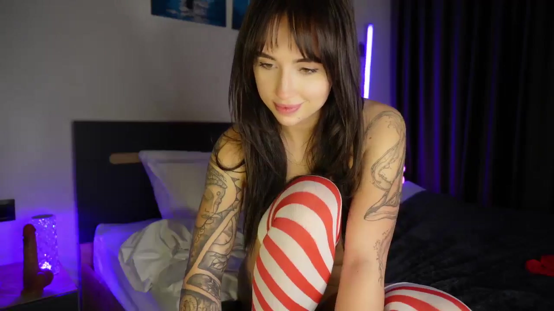 Gallery image thumbnail from SvitLunaa's myfreecams stream on, 01/01/2026, 19:50 image 7 of 20