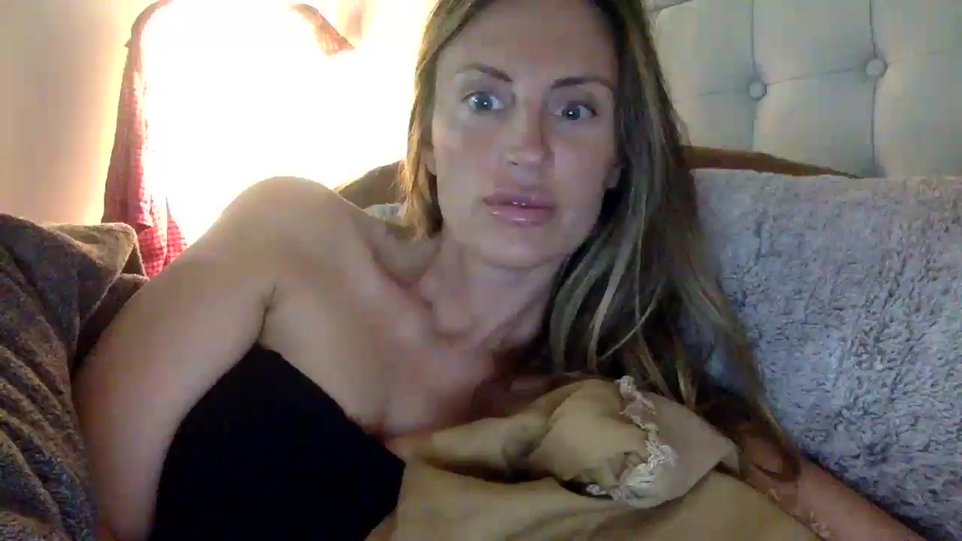Gallery image thumbnail from Svm3_K1n6's myfreecams stream on, 03/19/2026, 22:25 image 4 of 20