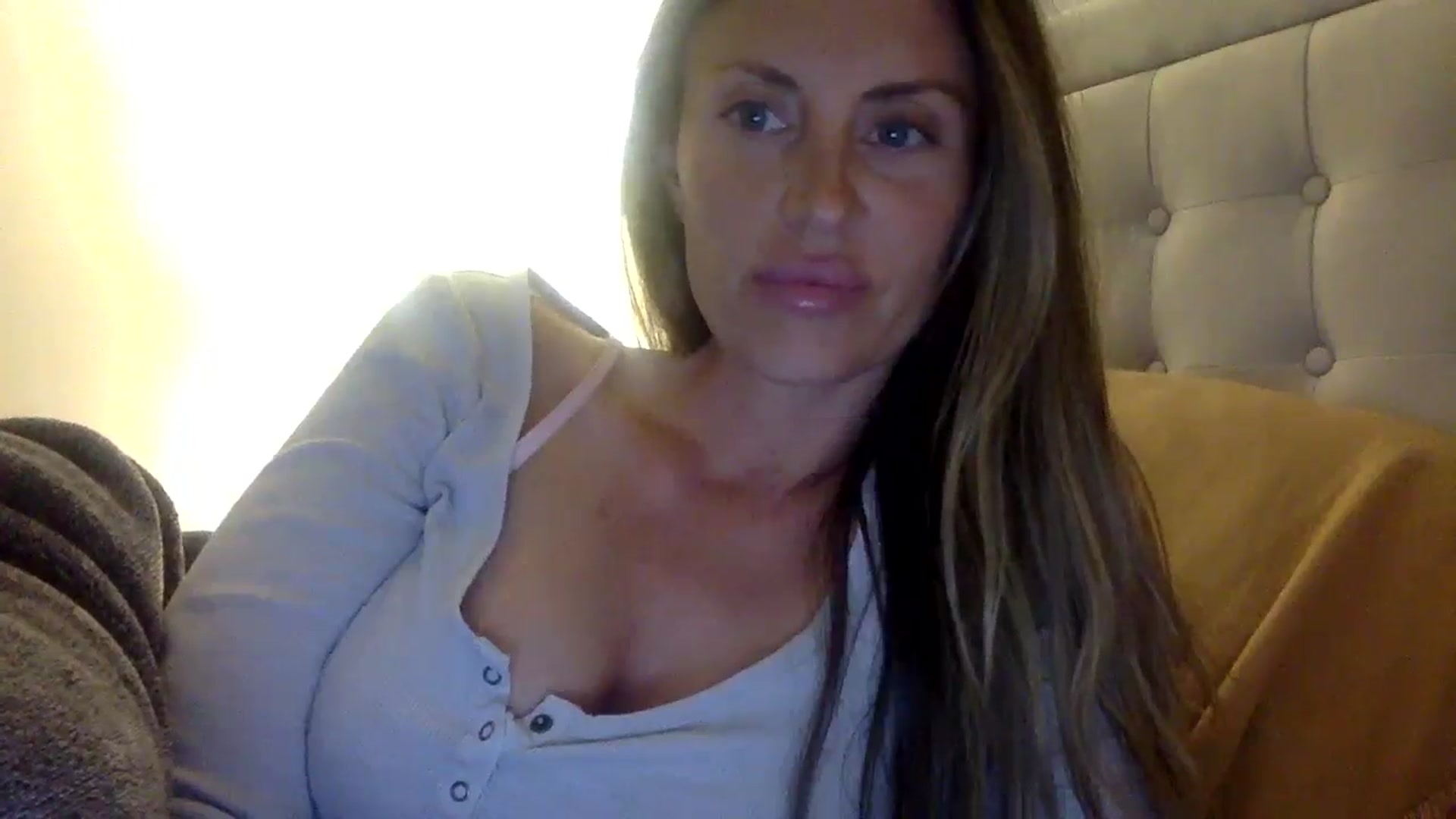 Gallery image thumbnail from Svm3_K1n6's myfreecams stream on, 03/31/2026, 03:23 image 6 of 20