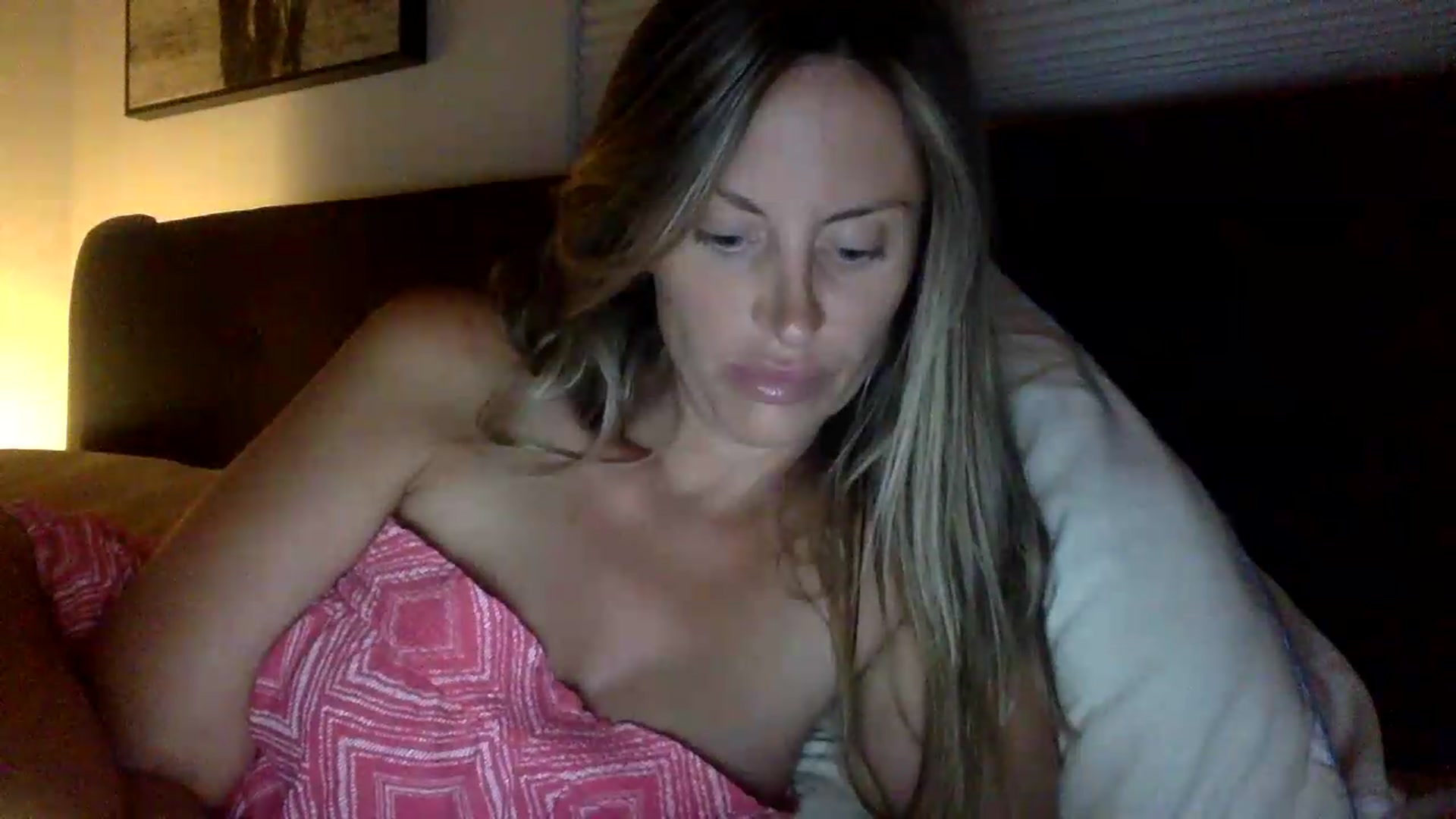 Gallery image thumbnail from Svm3_K1n6's myfreecams stream on, 06/26/2026, 04:23 image 4 of 20