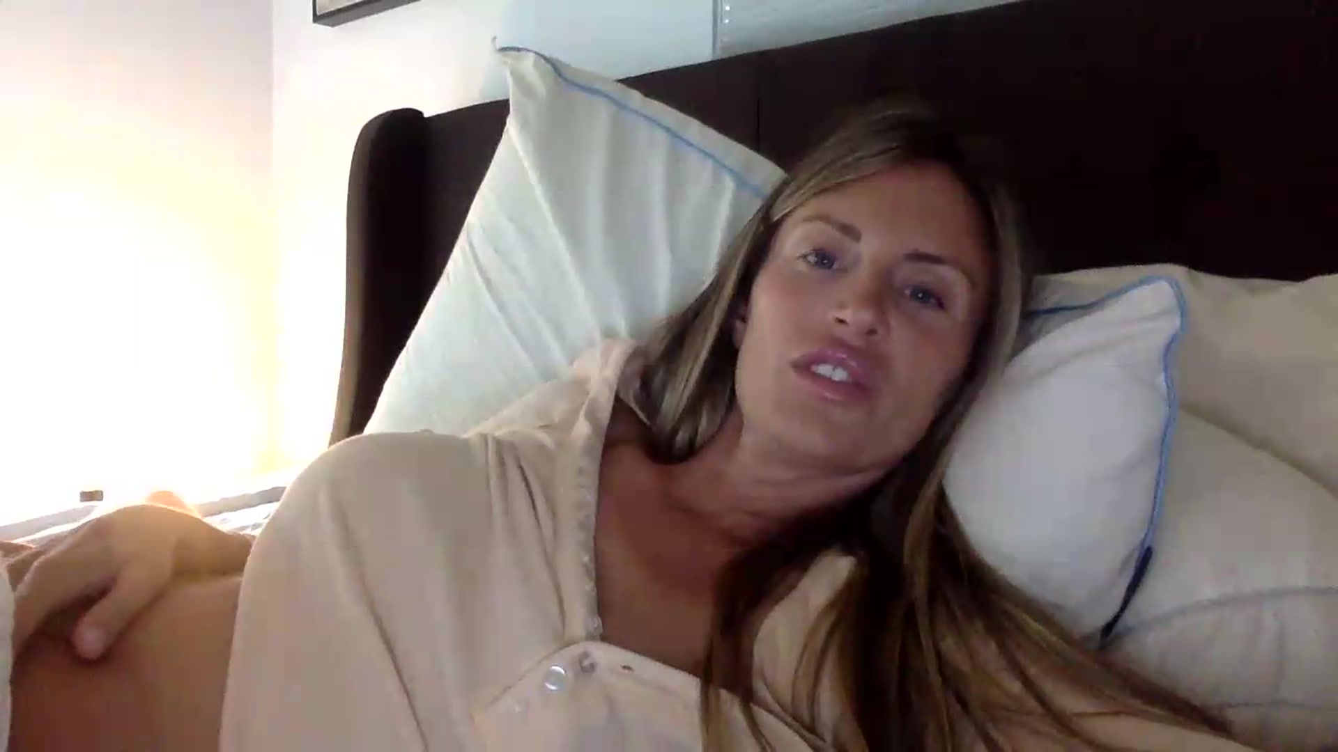 Gallery image thumbnail from Svm3_K1n6's myfreecams stream on, 07/27/2026, 21:57 image 6 of 20