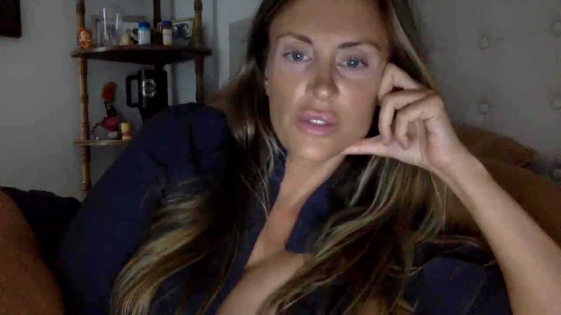 Gallery image thumbnail from Svm3_K1n6's myfreecams stream on, 08/22/2026, 24:43 image 17 of 20