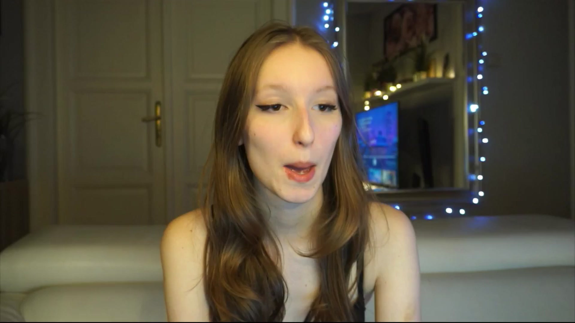 Gallery image thumbnail from Sw33t_g1rl's myfreecams stream on, 01/20/2026, 16:12 image 7 of 20