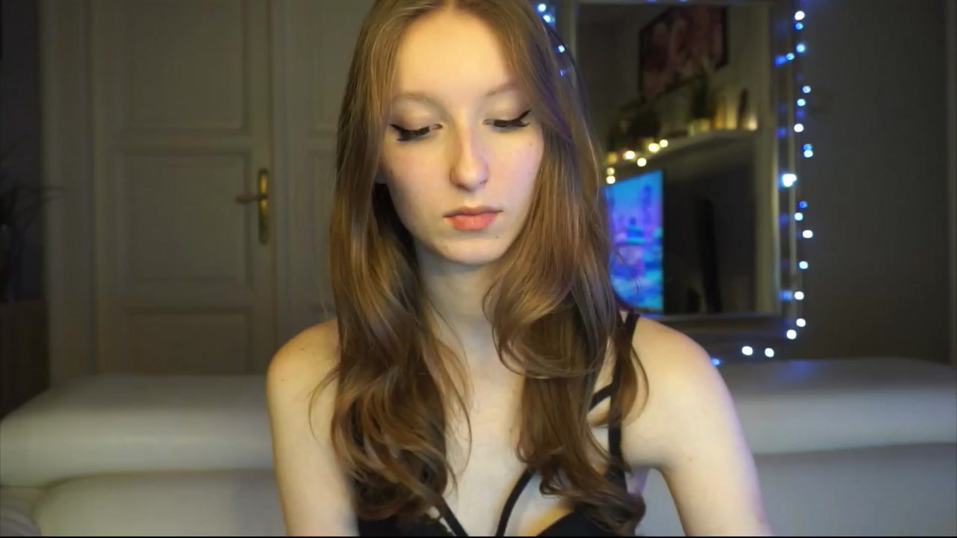 Gallery image thumbnail from Sw33t_g1rl's myfreecams stream on, 01/20/2026, 16:12 image 3 of 20