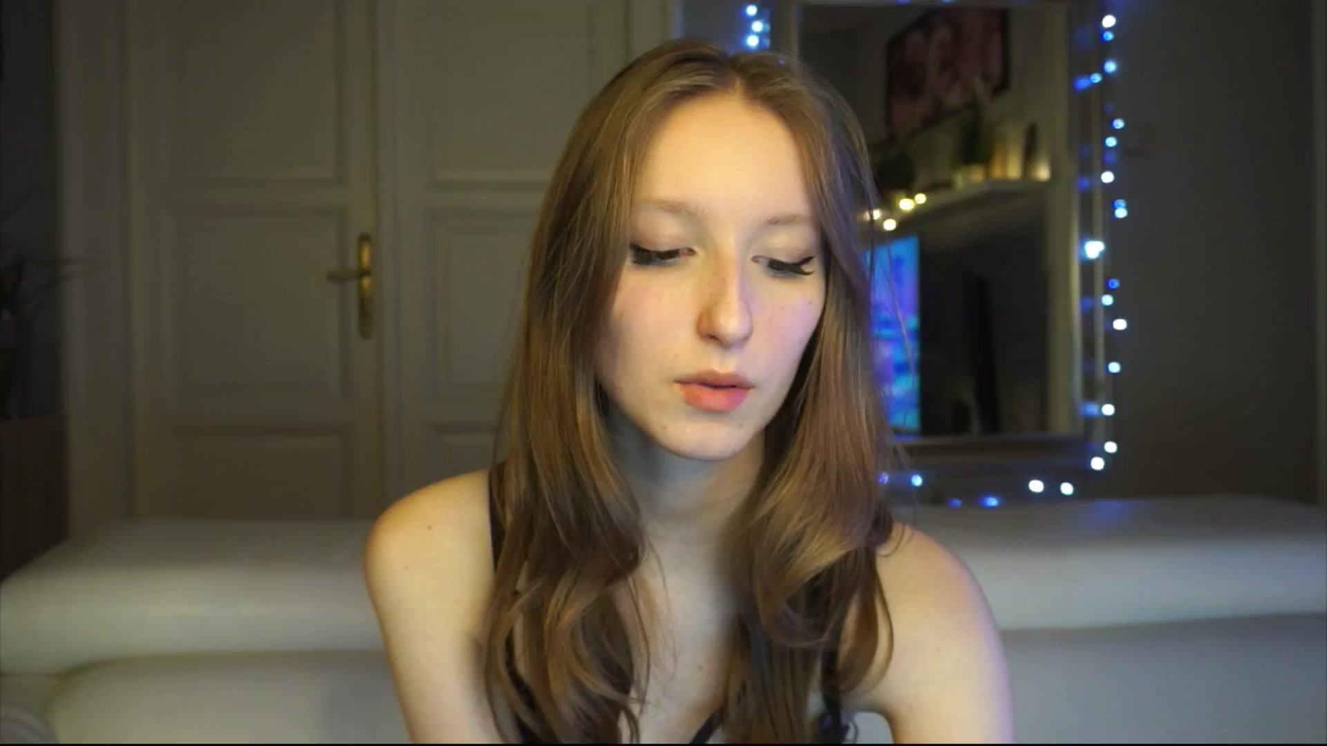 Gallery image thumbnail from Sw33t_g1rl's myfreecams stream on, 01/20/2026, 16:12 image 4 of 20