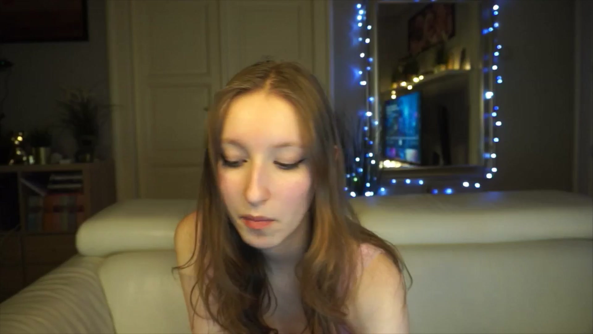 Gallery image thumbnail from Sw33t_g1rl's myfreecams stream on, 01/26/2026, 18:37 image 6 of 20