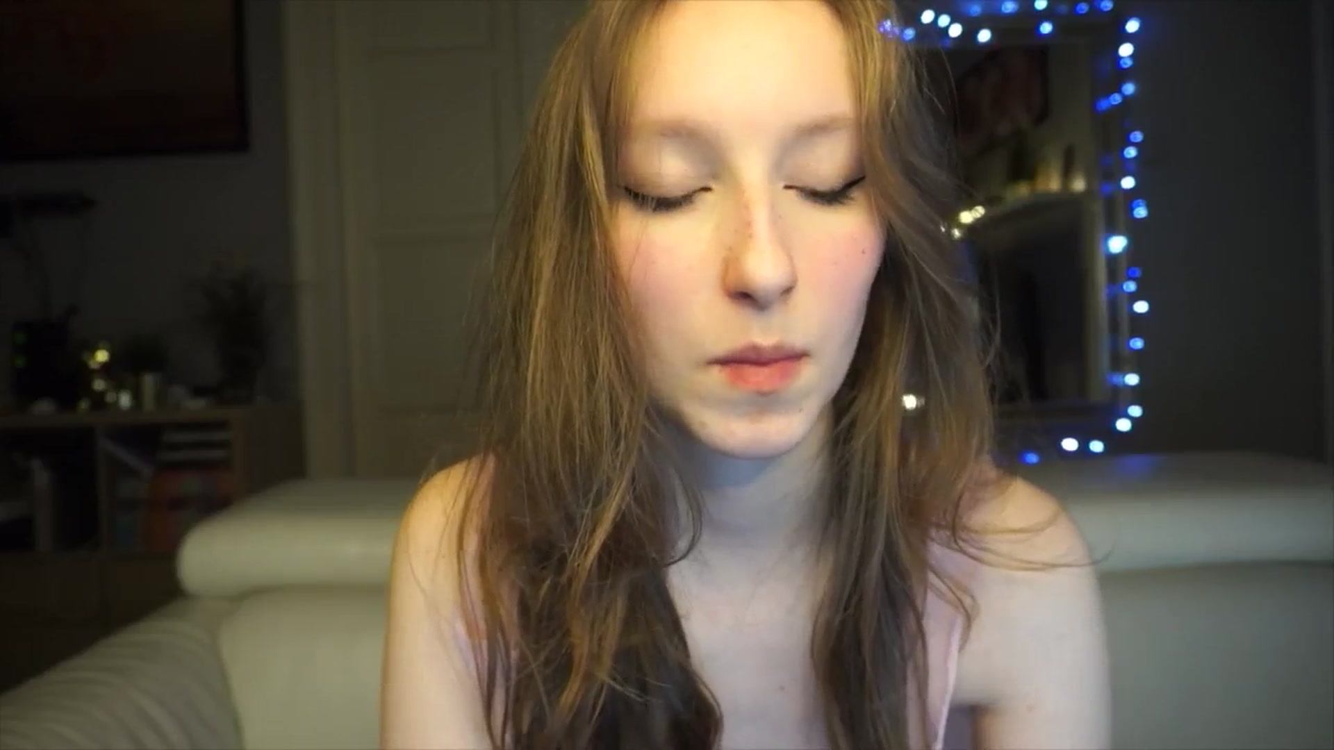 Gallery image thumbnail from Sw33t_g1rl's myfreecams stream on, 01/28/2026, 18:54 image 9 of 20