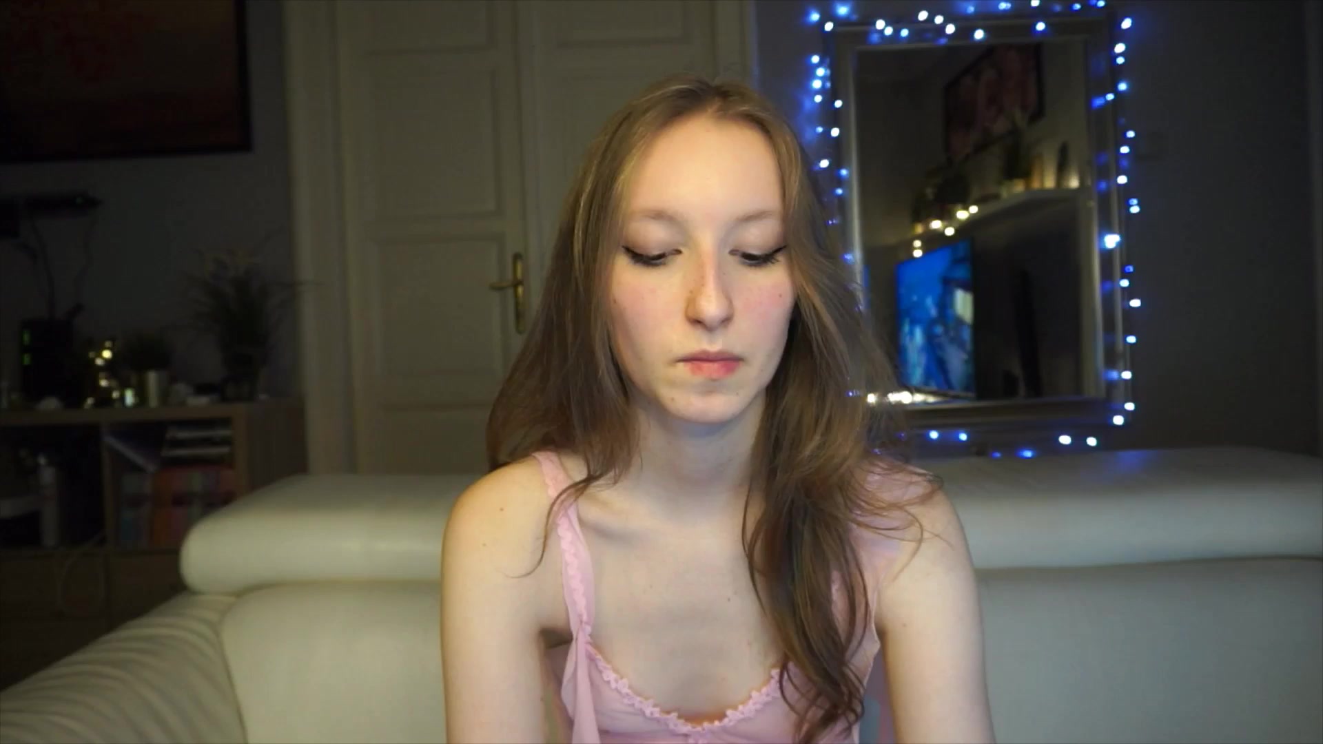 Gallery image thumbnail from Sw33t_g1rl's myfreecams stream on, 01/28/2026, 18:54 image 20 of 20