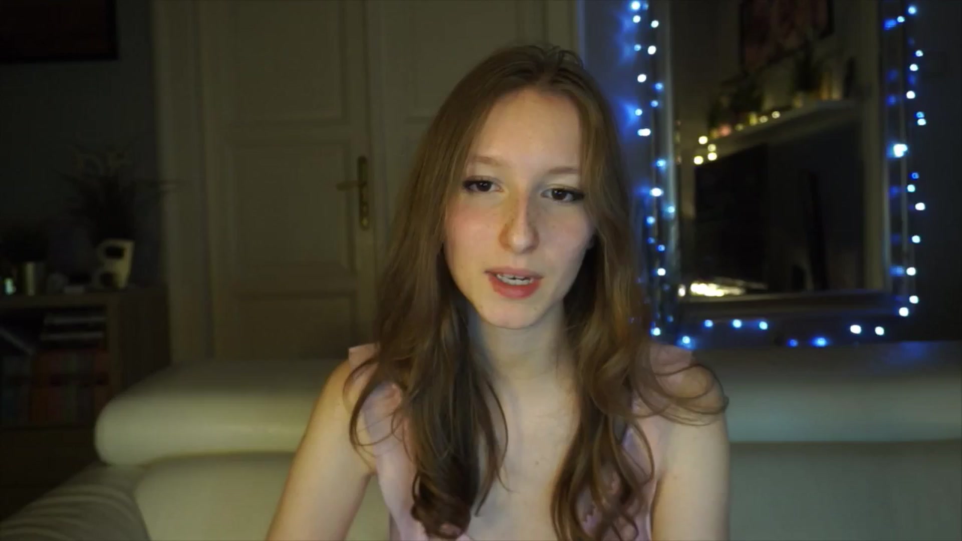 Gallery image thumbnail from Sw33t_g1rl's myfreecams stream on, 01/30/2026, 17:06 image 12 of 20
