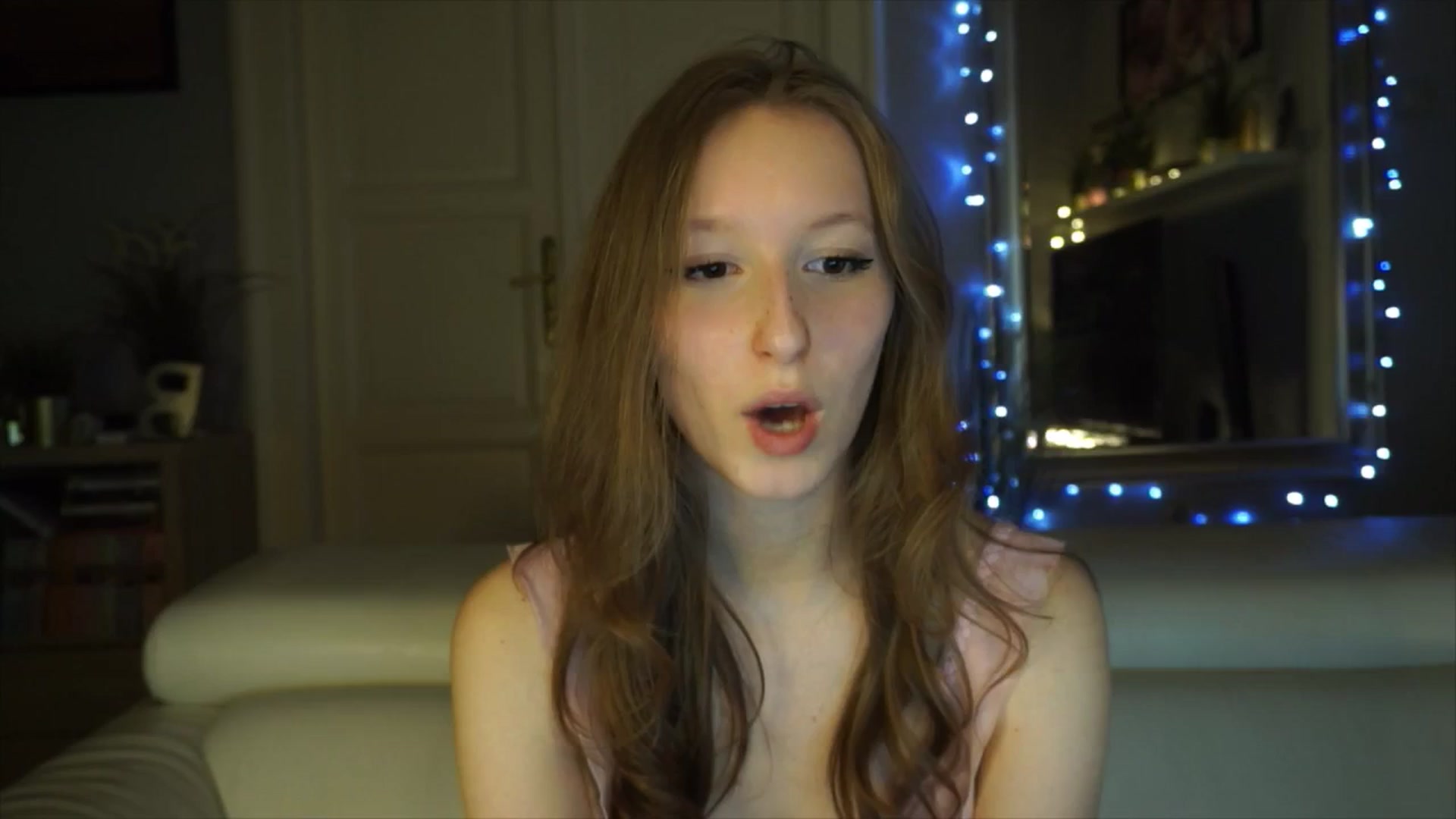 Gallery image thumbnail from Sw33t_g1rl's myfreecams stream on, 01/30/2026, 17:06 image 15 of 20