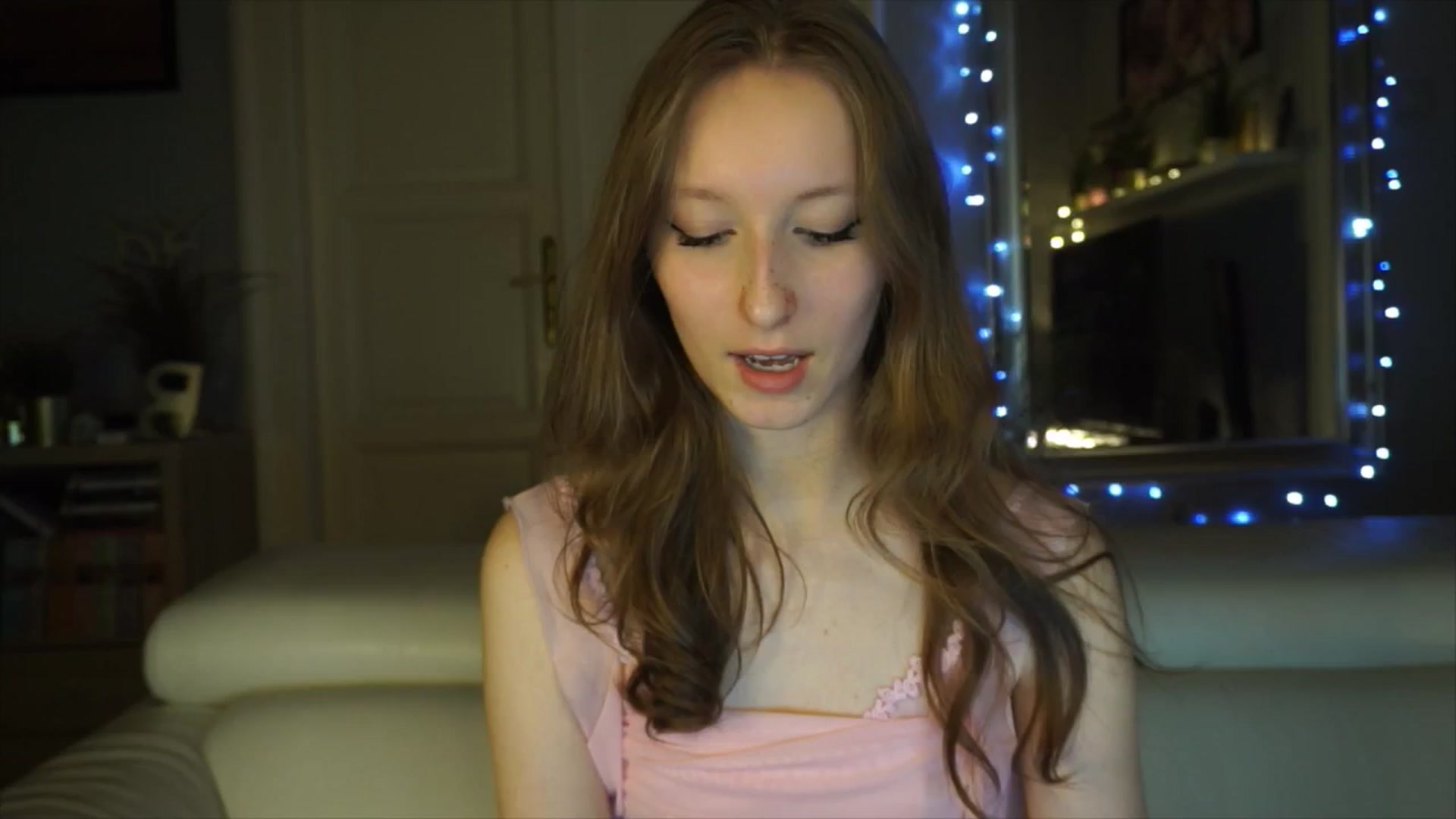 Gallery image thumbnail from Sw33t_g1rl's myfreecams stream on, 01/30/2026, 17:06 image 4 of 20
