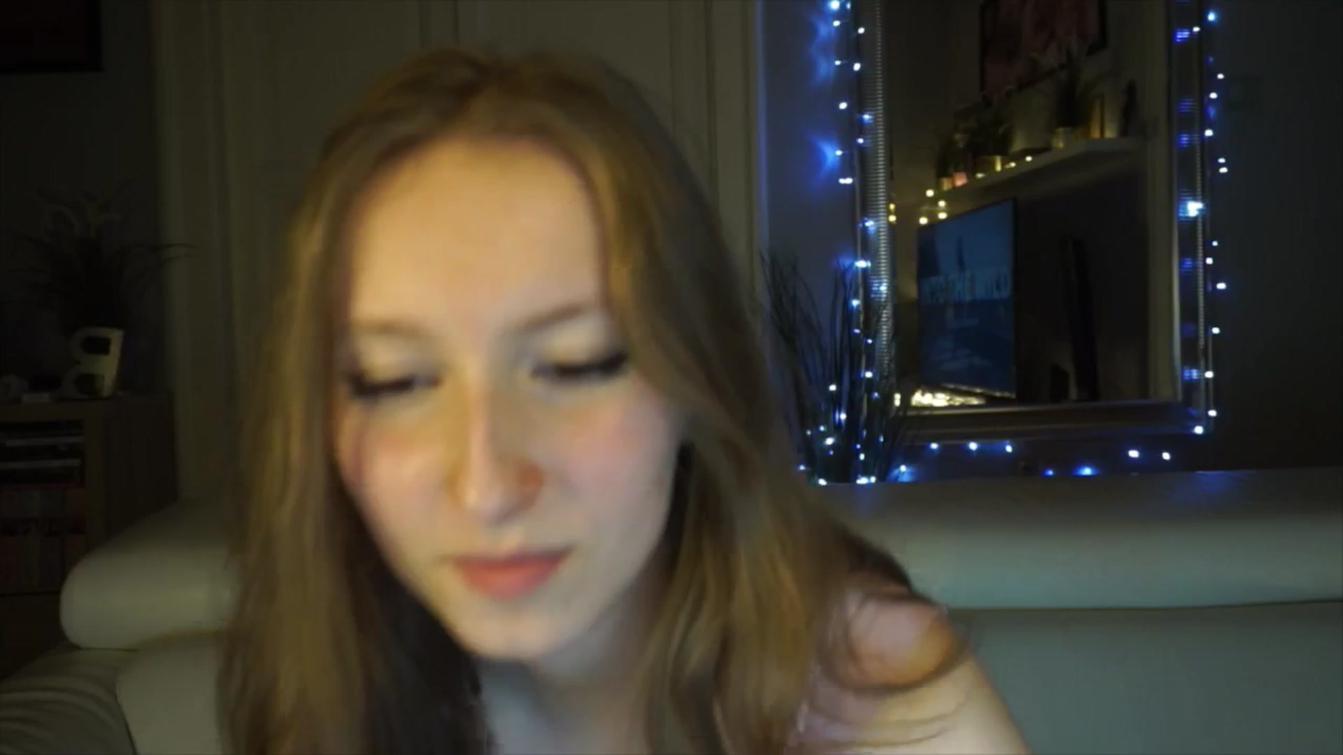 Gallery image thumbnail from Sw33t_g1rl's myfreecams stream on, 01/30/2026, 18:19 image 7 of 20