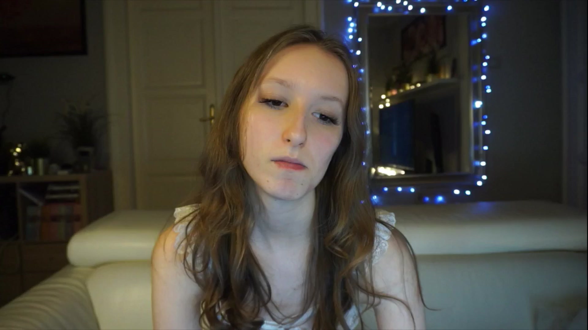 Gallery image thumbnail from Sw33t_g1rl's myfreecams stream on, 01/31/2026, 20:30 image 15 of 20