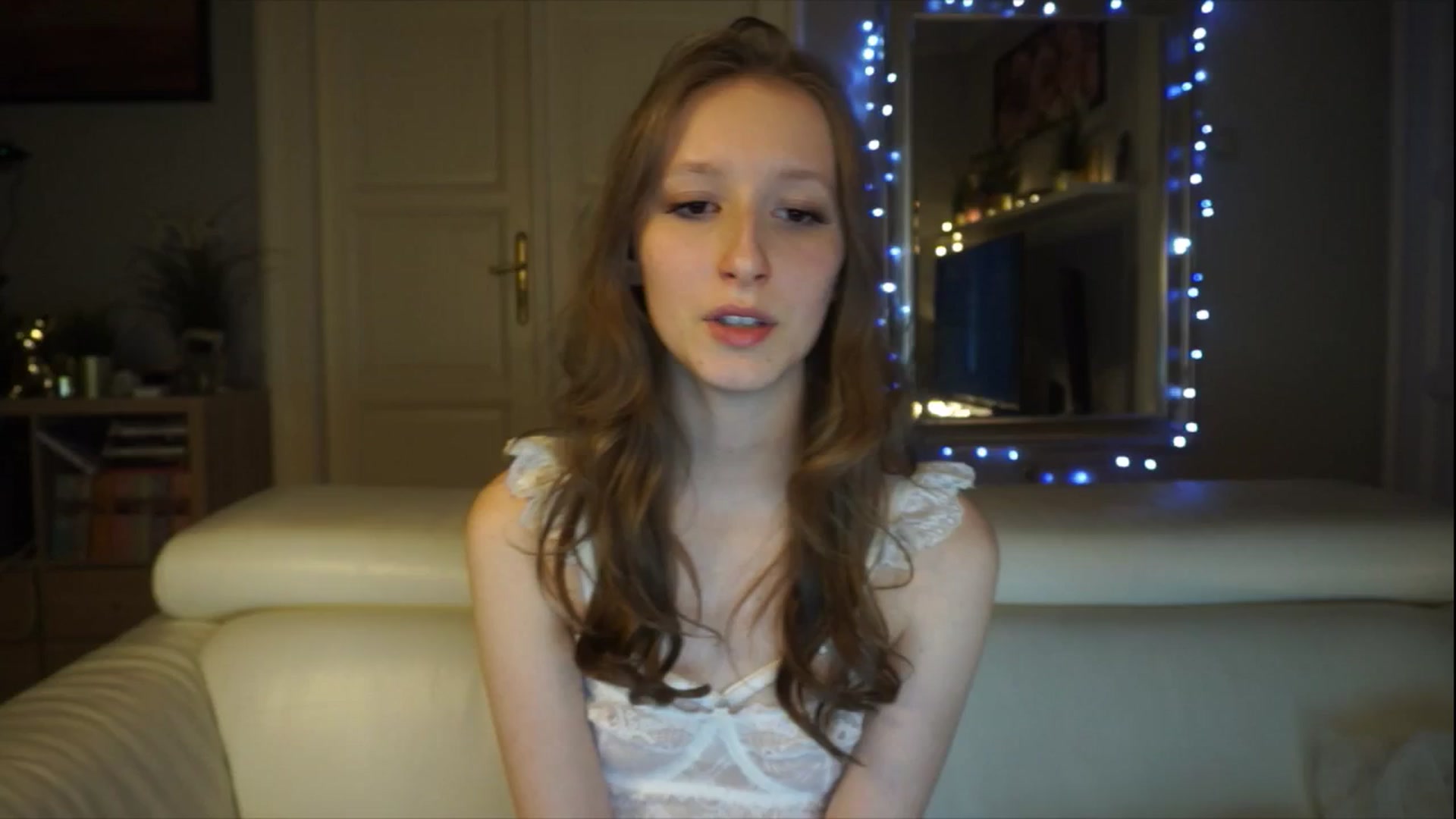 Gallery image thumbnail from Sw33t_g1rl's myfreecams stream on, 01/31/2026, 20:30 image 9 of 20