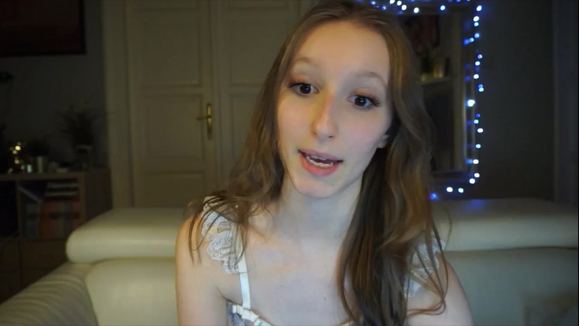 Gallery image thumbnail from Sw33t_g1rl's myfreecams stream on, 01/31/2026, 20:30 image 16 of 20