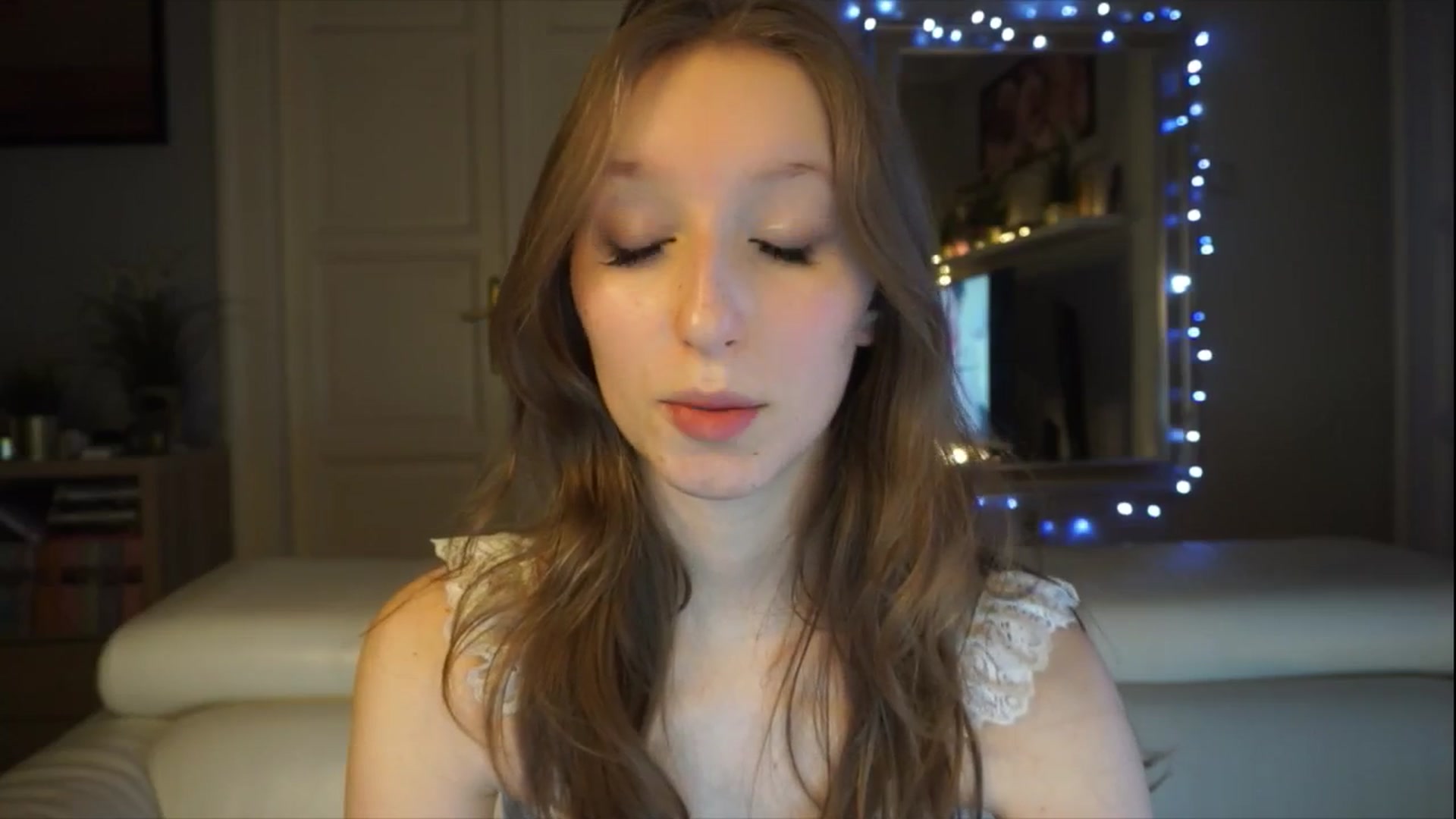 Gallery image thumbnail from Sw33t_g1rl's myfreecams stream on, 02/01/2026, 09:59 image 13 of 20