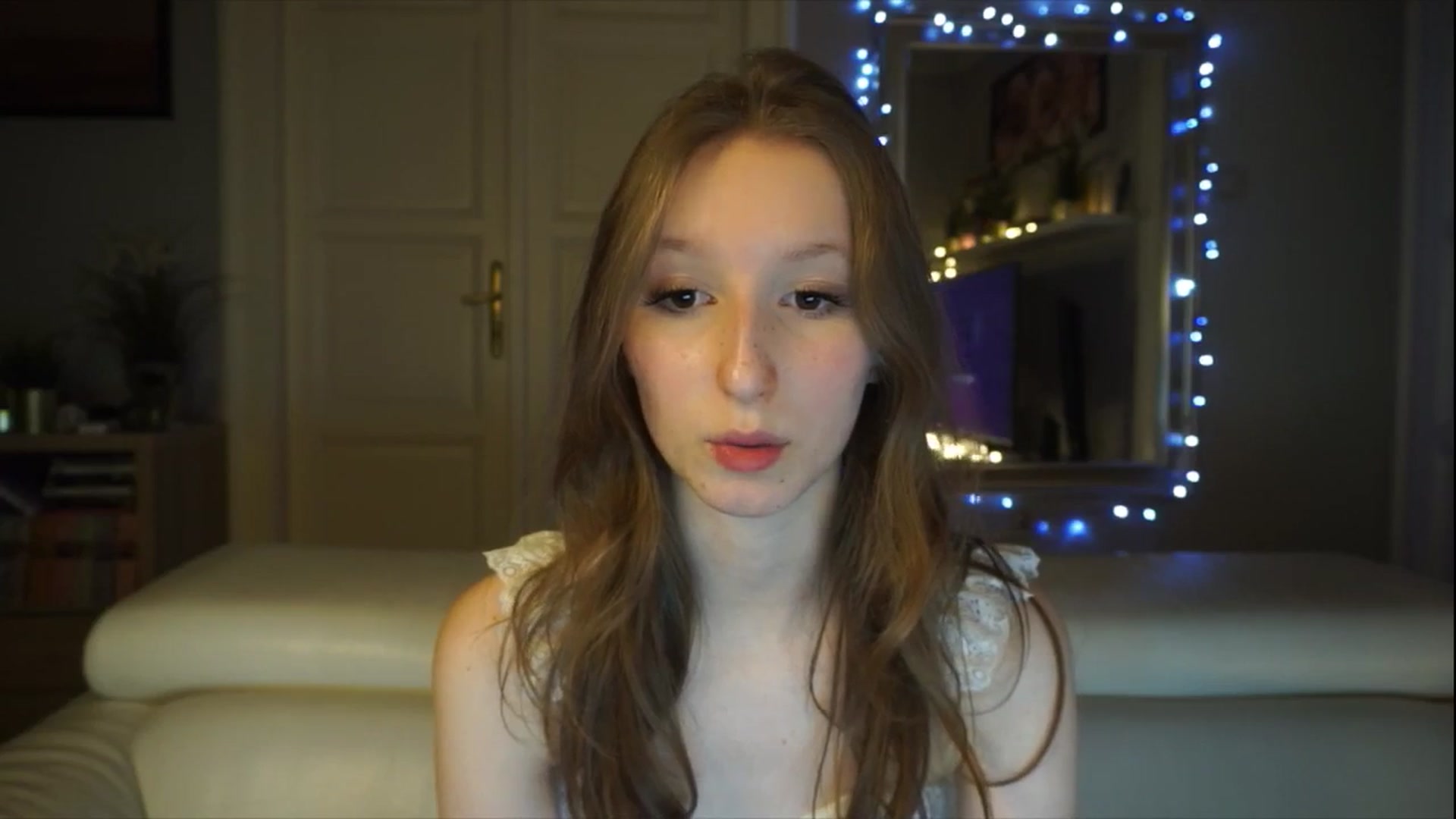 Gallery image thumbnail from Sw33t_g1rl's myfreecams stream on, 02/01/2026, 09:59 image 18 of 20