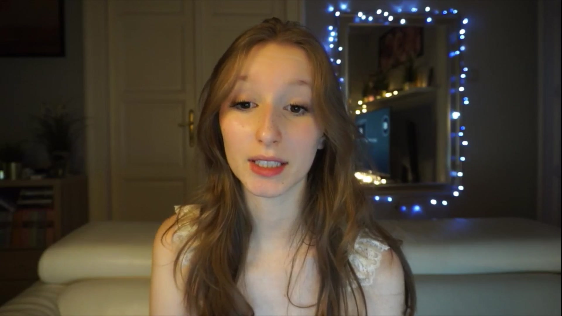 Gallery image thumbnail from Sw33t_g1rl's myfreecams stream on, 02/01/2026, 09:59 image 9 of 20