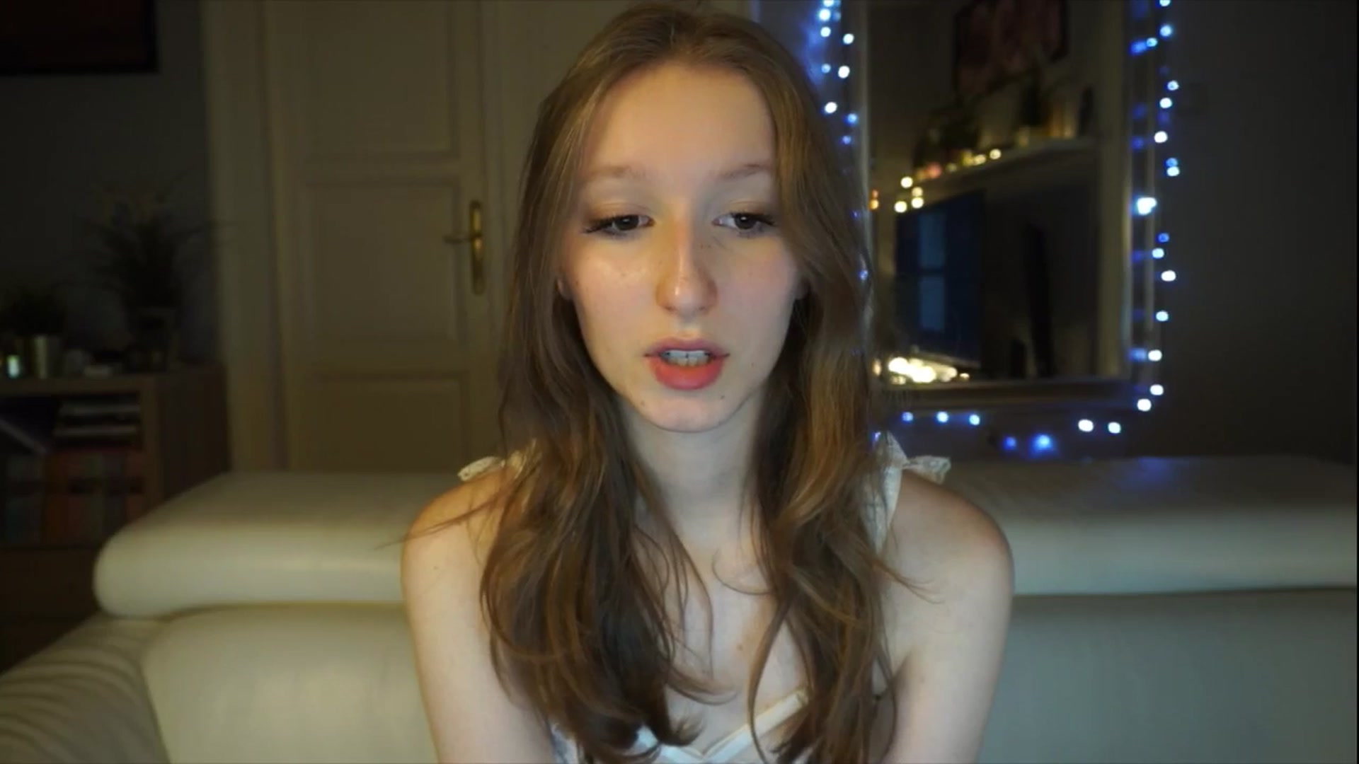 Gallery image thumbnail from Sw33t_g1rl's myfreecams stream on, 02/01/2026, 11:02 image 2 of 20