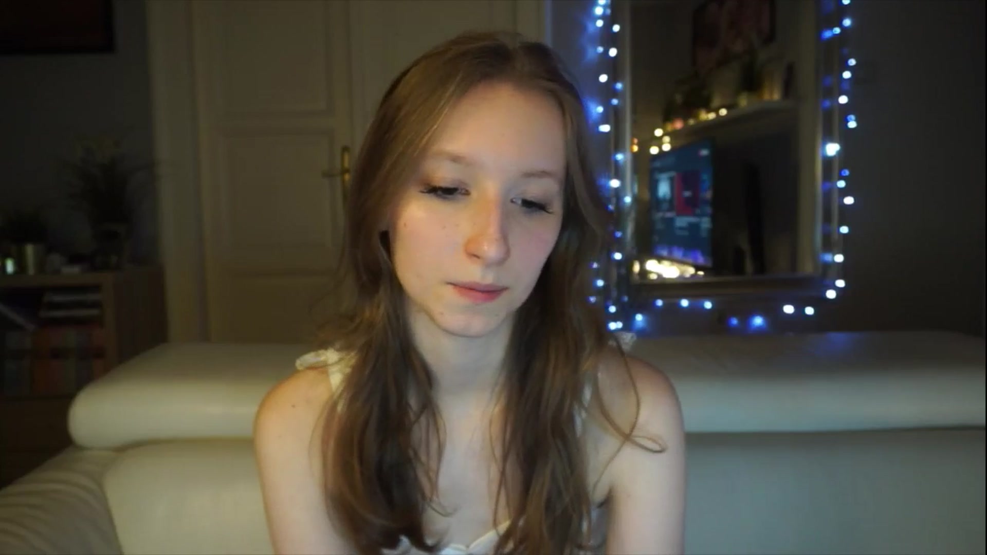 Gallery image thumbnail from Sw33t_g1rl's myfreecams stream on, 02/01/2026, 11:02 image 15 of 20