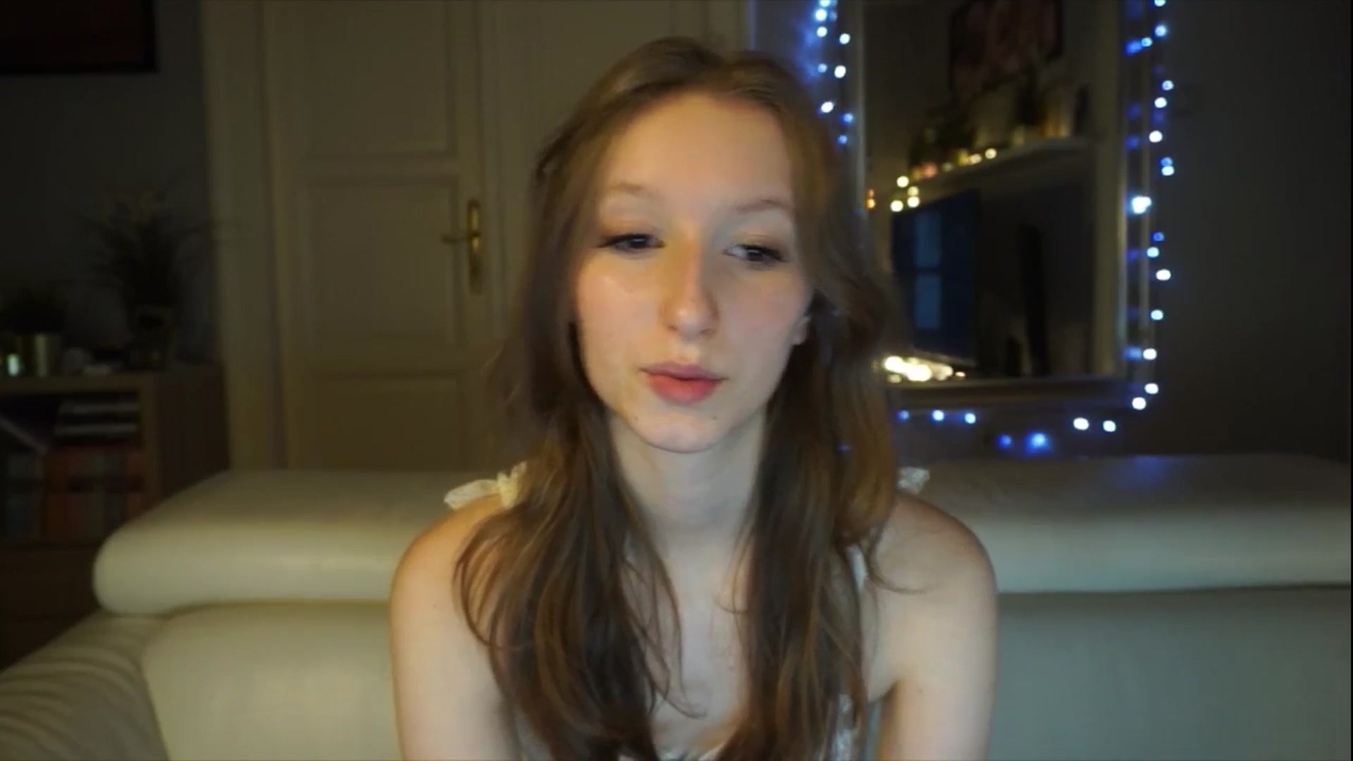 Gallery image thumbnail from Sw33t_g1rl's myfreecams stream on, 02/01/2026, 11:02 image 5 of 20