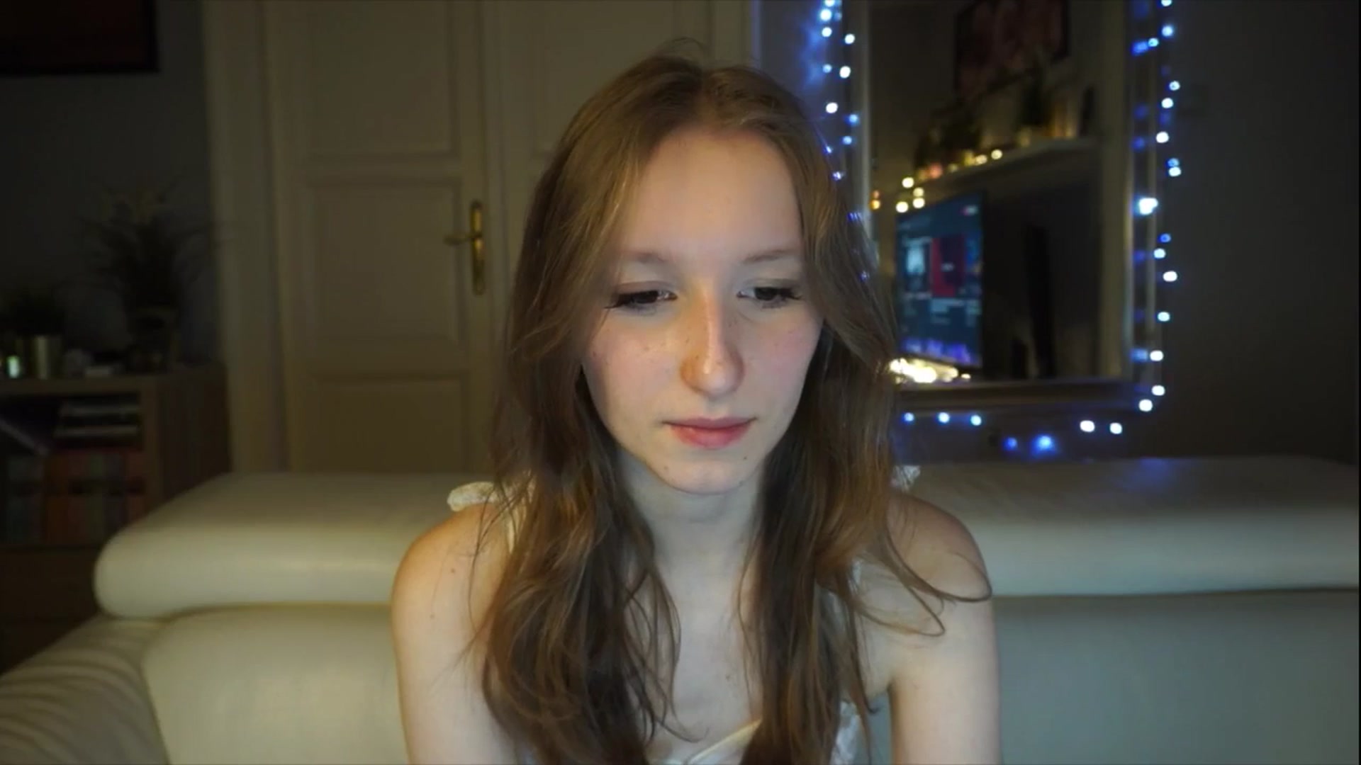Gallery image thumbnail from Sw33t_g1rl's myfreecams stream on, 02/01/2026, 11:02 image 13 of 20