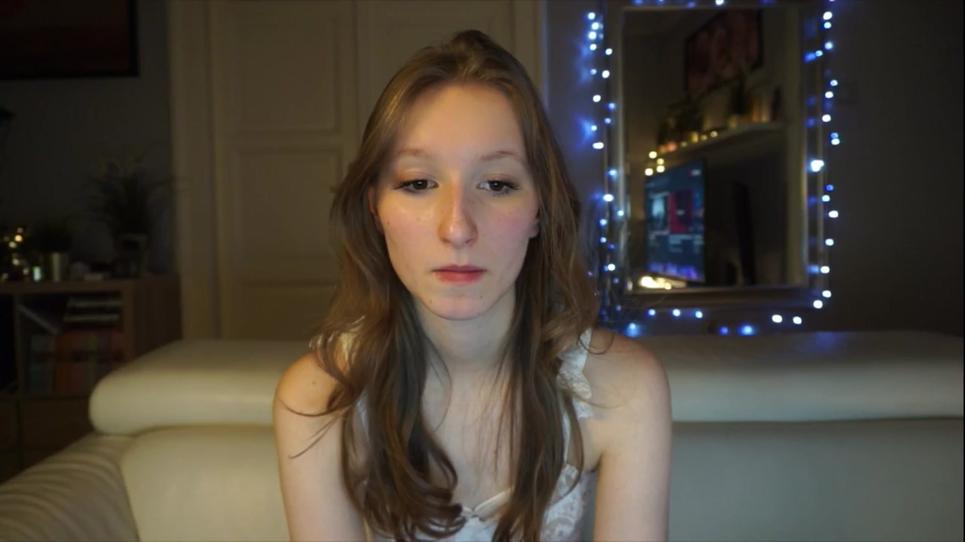 Gallery image thumbnail from Sw33t_g1rl's myfreecams stream on, 02/01/2026, 12:25 image 17 of 20