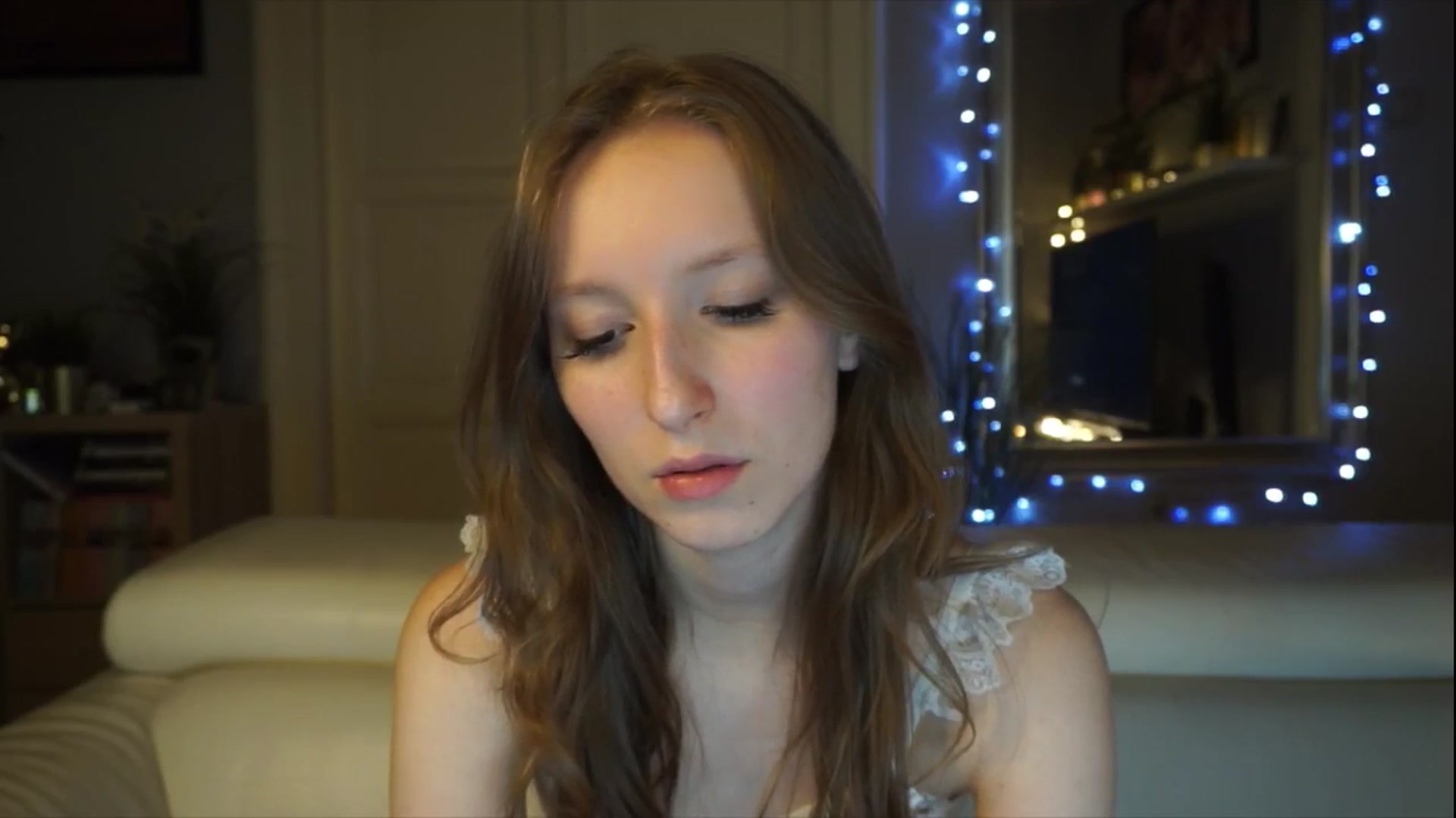 Gallery image thumbnail from Sw33t_g1rl's myfreecams stream on, 02/01/2026, 13:14 image 17 of 20
