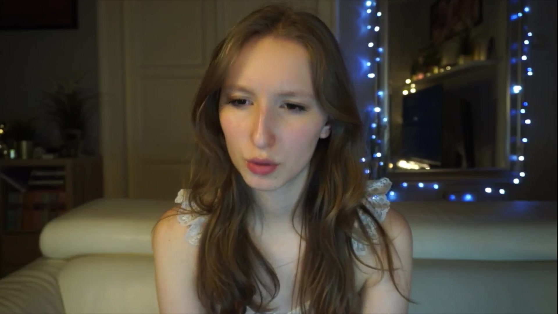 Gallery image thumbnail from Sw33t_g1rl's myfreecams stream on, 02/01/2026, 13:14 image 8 of 20