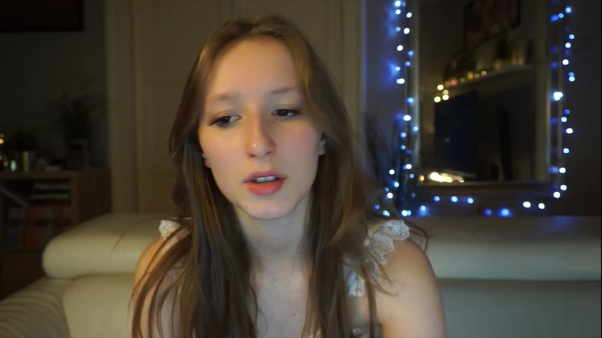 Gallery image thumbnail from Sw33t_g1rl's myfreecams stream on, 02/01/2026, 13:14 image 18 of 20