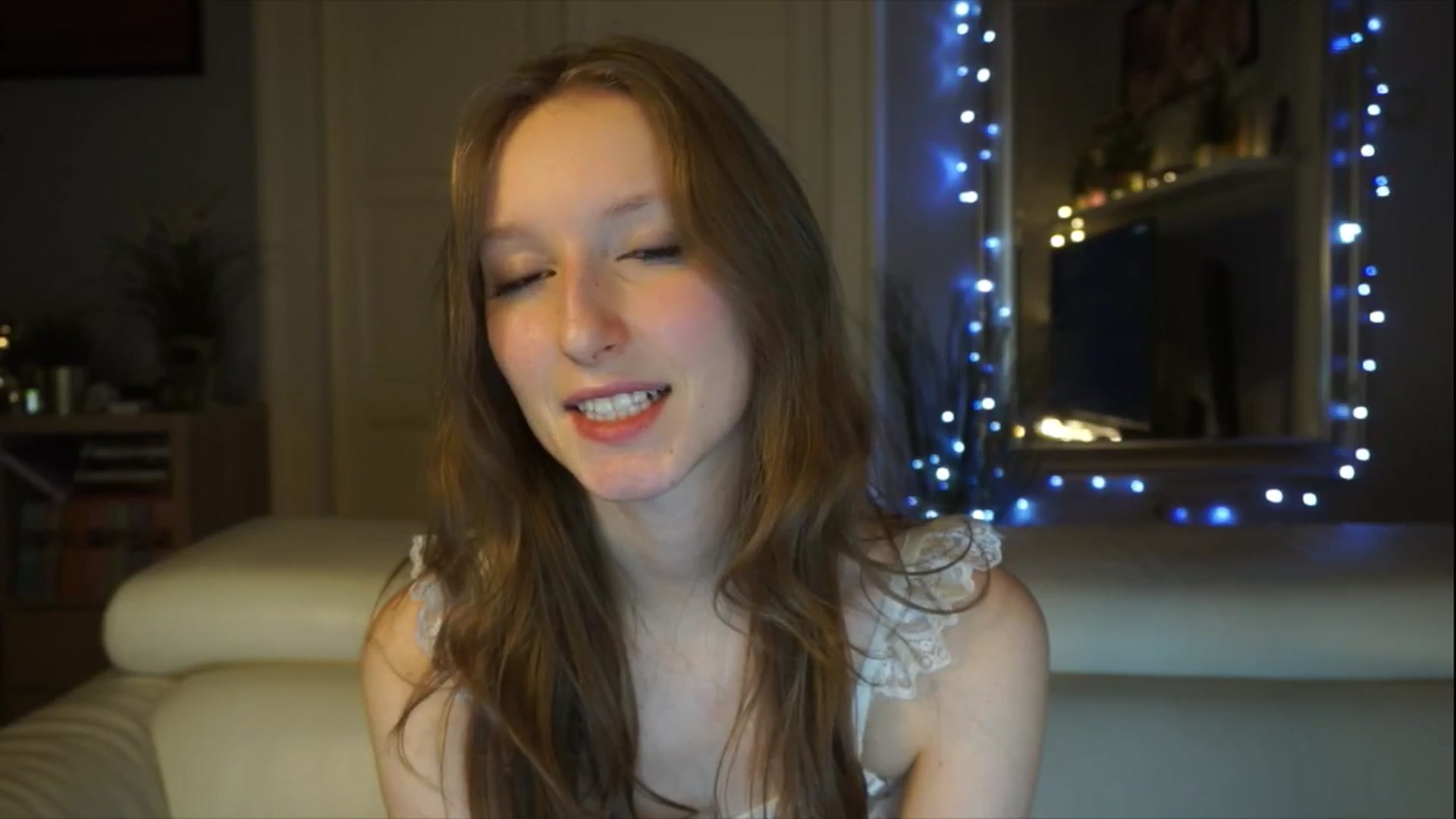 Gallery image thumbnail from Sw33t_g1rl's myfreecams stream on, 02/01/2026, 13:14 image 19 of 20
